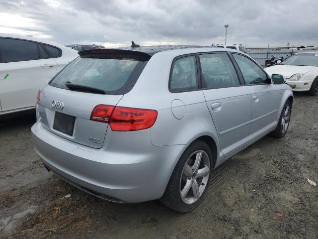 Photo 2 VIN: WAUMFAFM1DA032467 - AUDI A3 