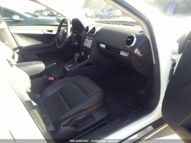 Photo 4 VIN: WAUMFAFM4AA031664 - AUDI A3 