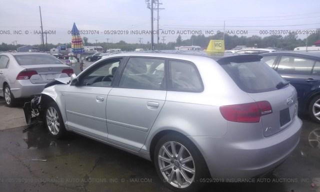 Photo 2 VIN: WAUMFAFM5DA027143 - AUDI A3 