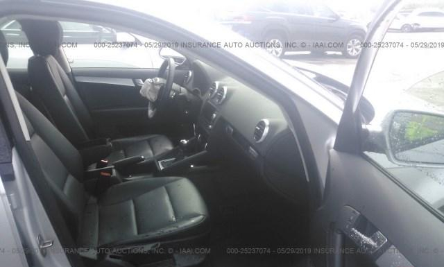 Photo 4 VIN: WAUMFAFM5DA027143 - AUDI A3 