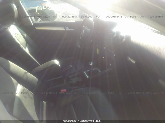 Photo 4 VIN: WAUMFAFM9CA019481 - AUDI A3 