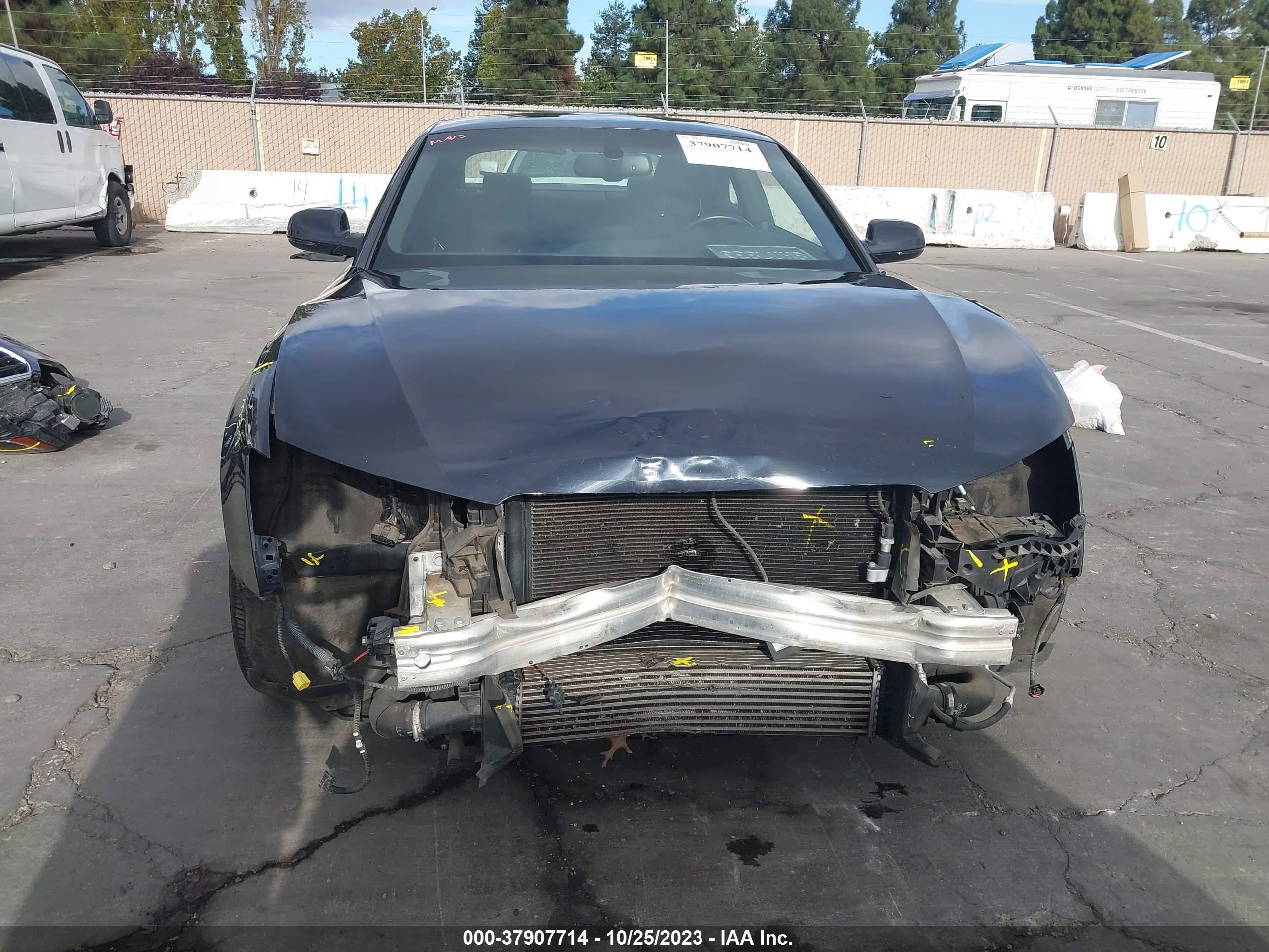 Photo 12 VIN: WAUMFAFR8FA004941 - AUDI A5 