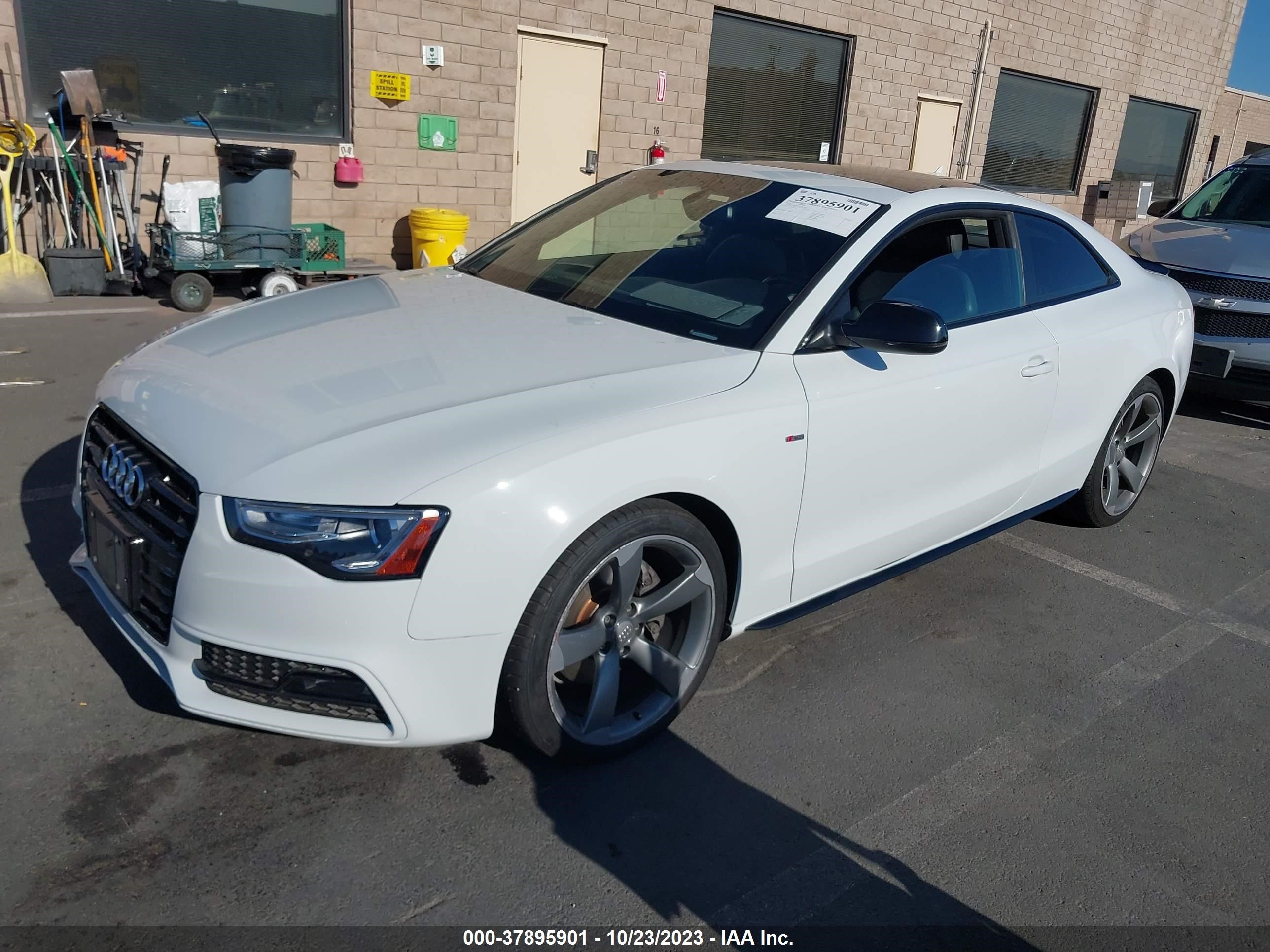 Photo 1 VIN: WAUMFAFR8FA044470 - AUDI A5 