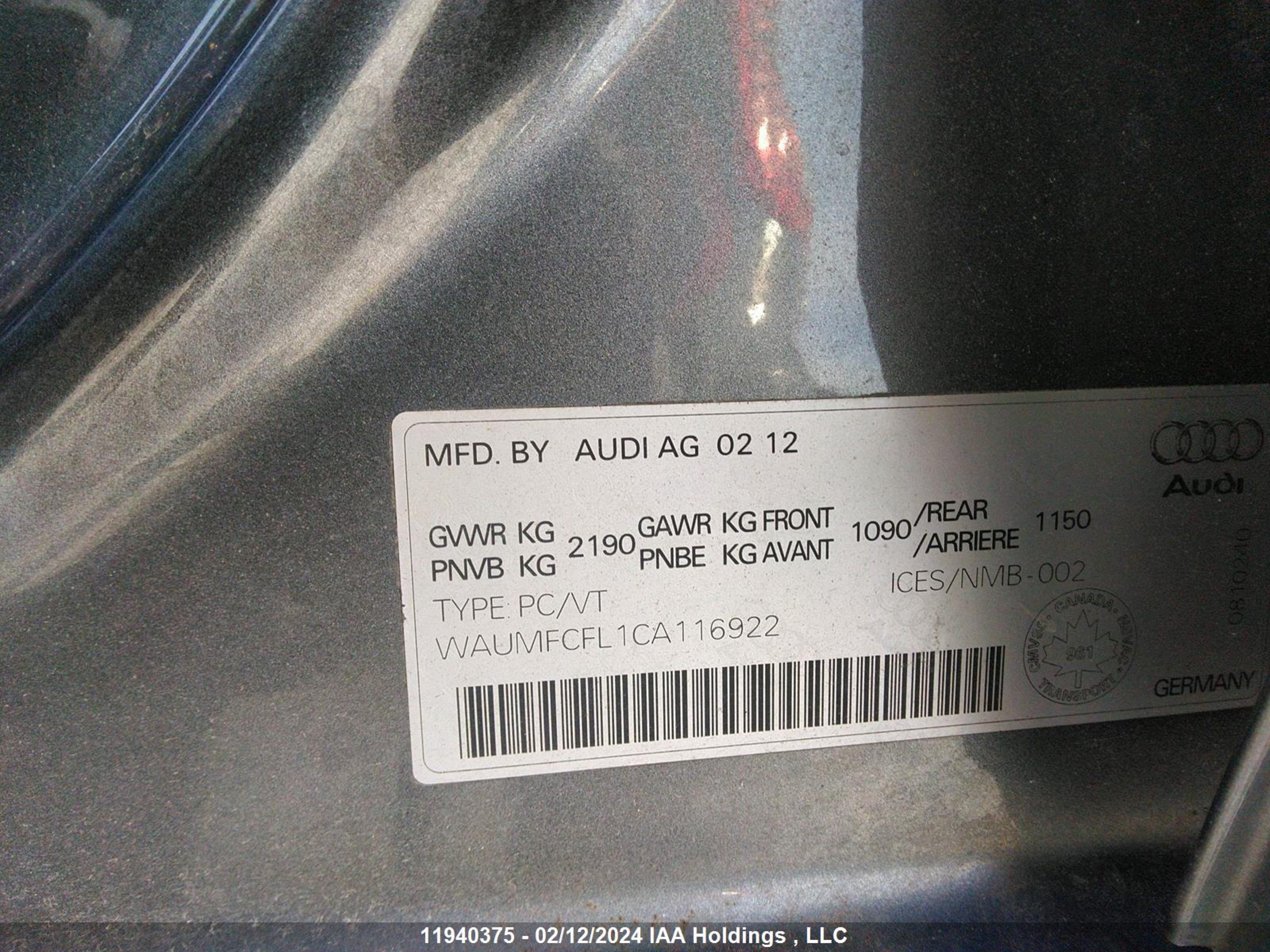 Photo 8 VIN: WAUMFCFL1CA116922 - AUDI A4 