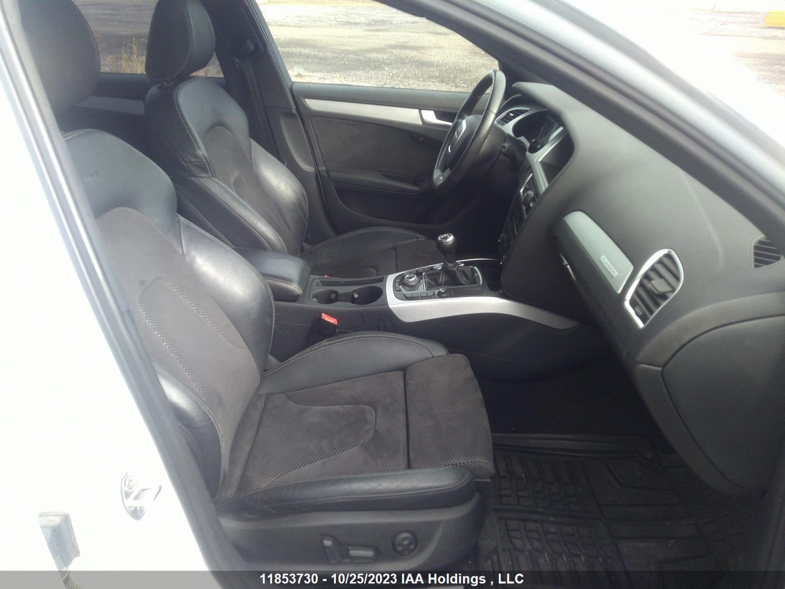 Photo 4 VIN: WAUMFCFL1CN004310 - AUDI A4 