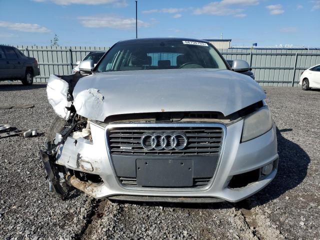 Photo 4 VIN: WAUMFDFM6AA100260 - AUDI A3 