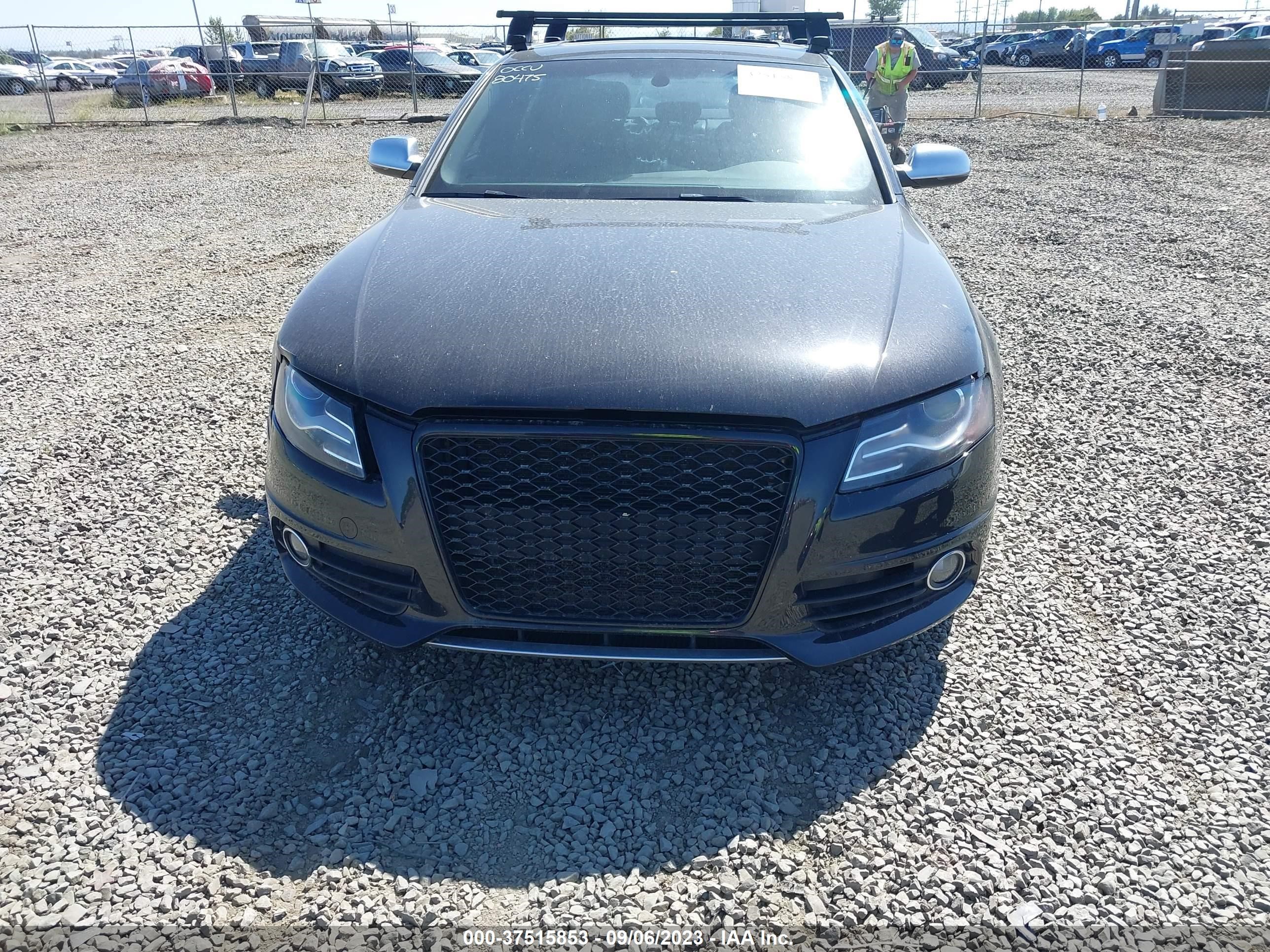 Photo 12 VIN: WAUMGAFL7BA156678 - AUDI S4 