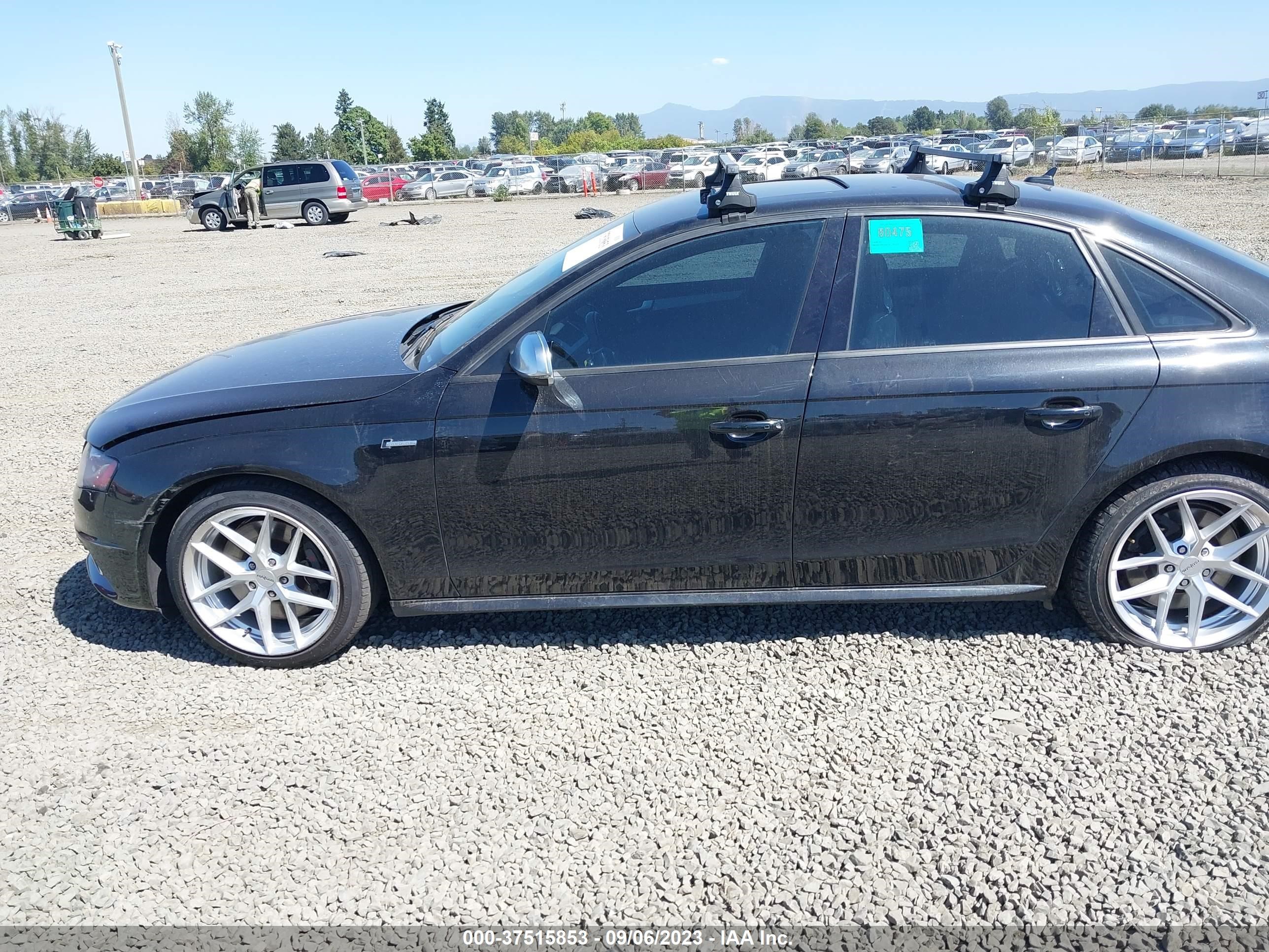 Photo 14 VIN: WAUMGAFL7BA156678 - AUDI S4 