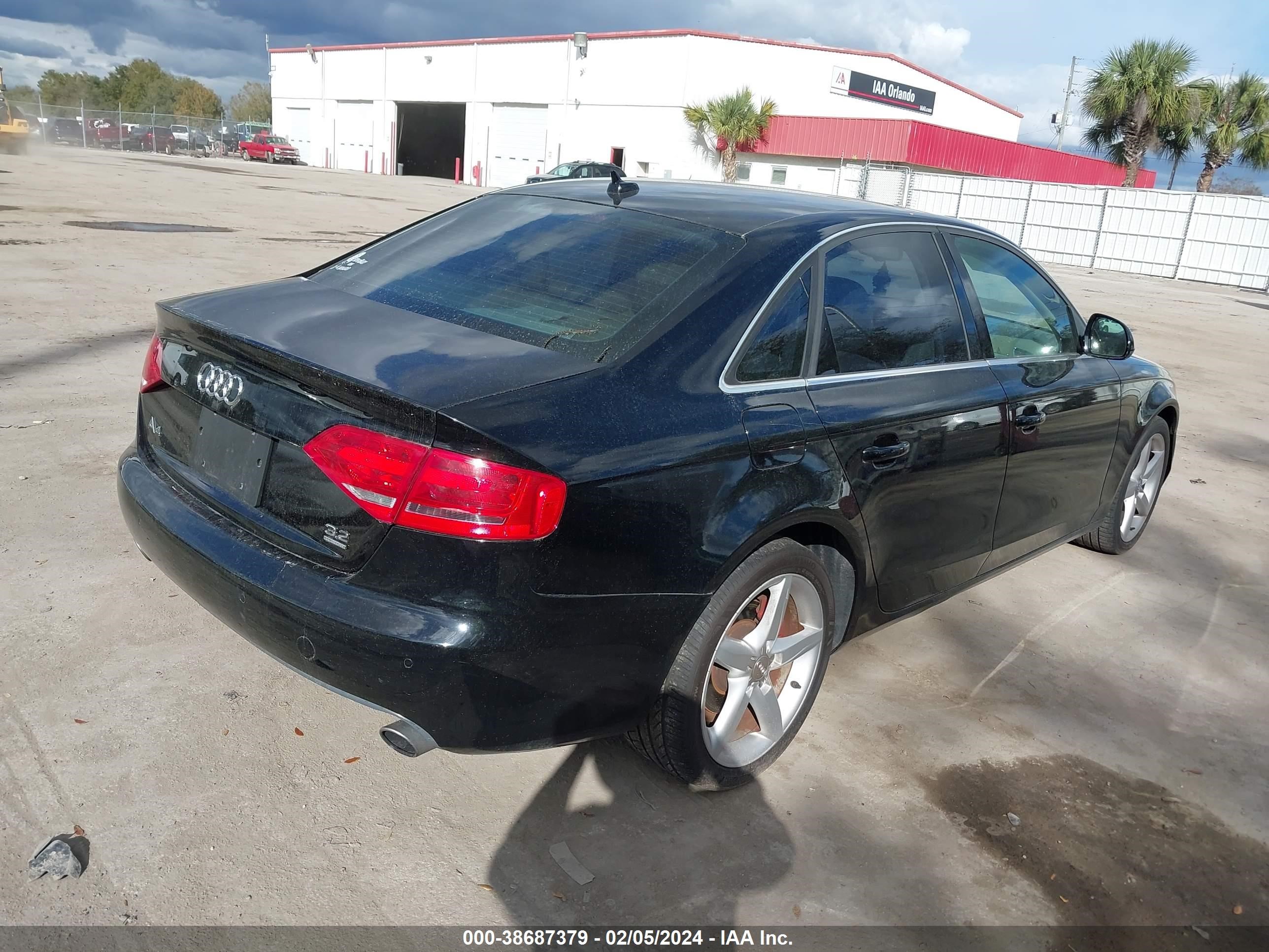 Photo 3 VIN: WAUMK78K49A118809 - AUDI A4 