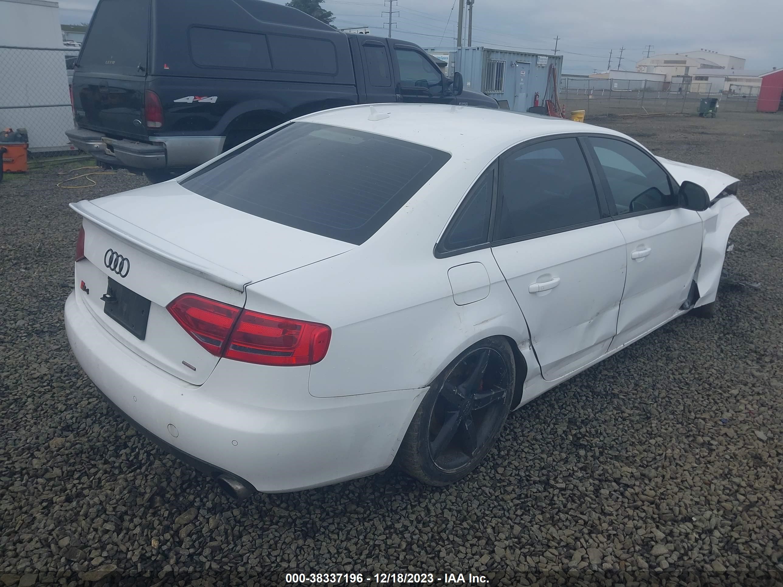 Photo 3 VIN: WAUMK78K49N045322 - AUDI A4 