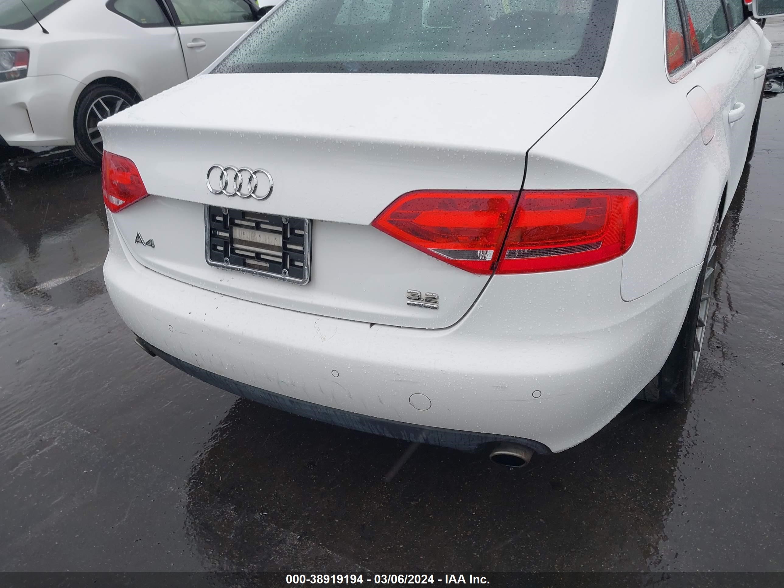 Photo 16 VIN: WAUMK78K79N035948 - AUDI A4 