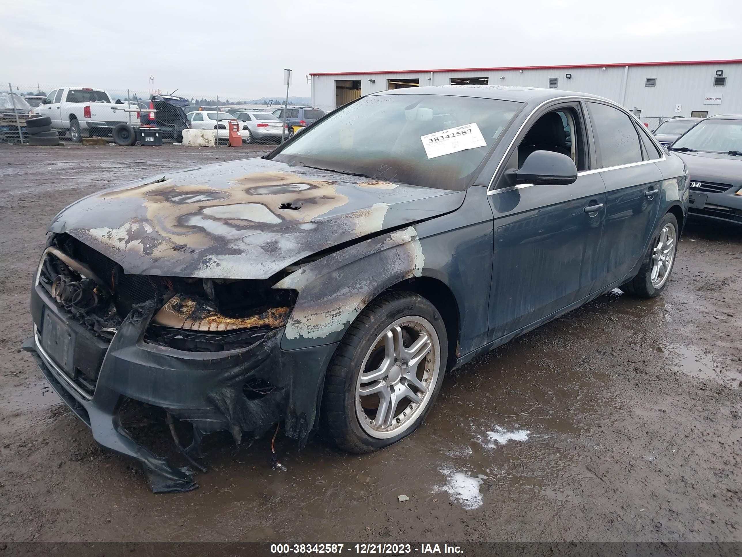 Photo 1 VIN: WAUMK78KX9N049004 - AUDI A4 