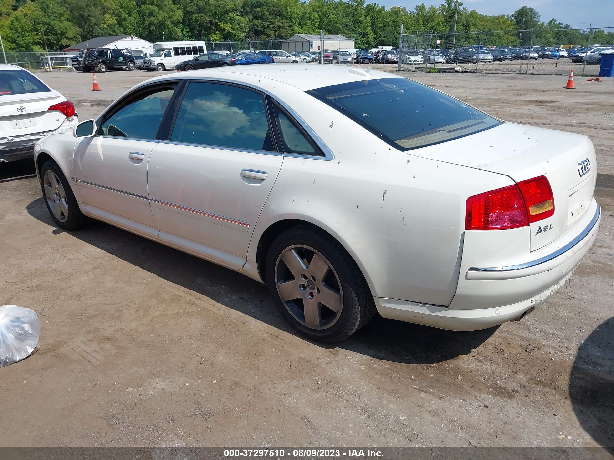 Photo 2 VIN: WAUML44E46N019746 - AUDI A8 