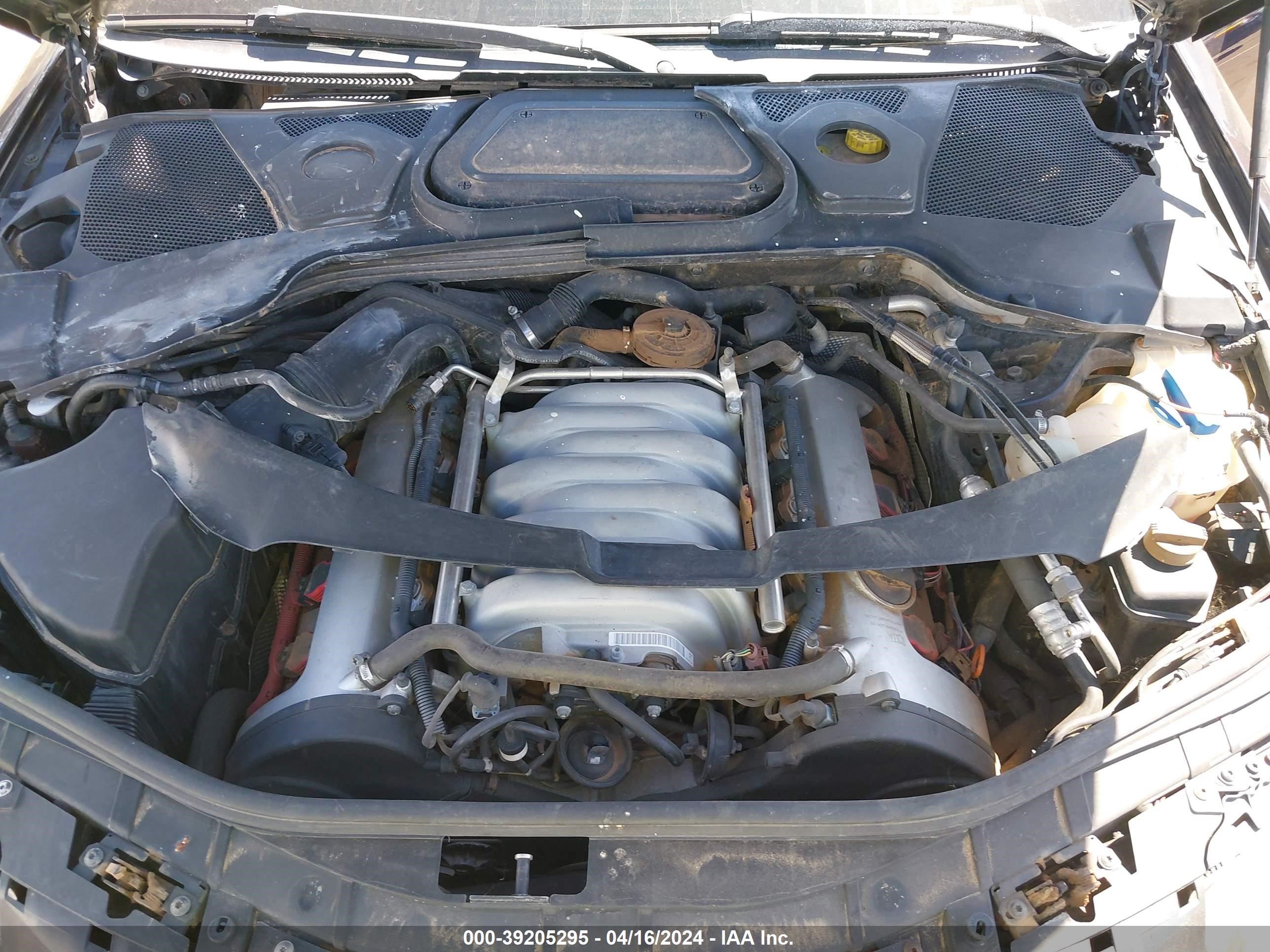 Photo 9 VIN: WAUML44E56N006195 - AUDI A8 