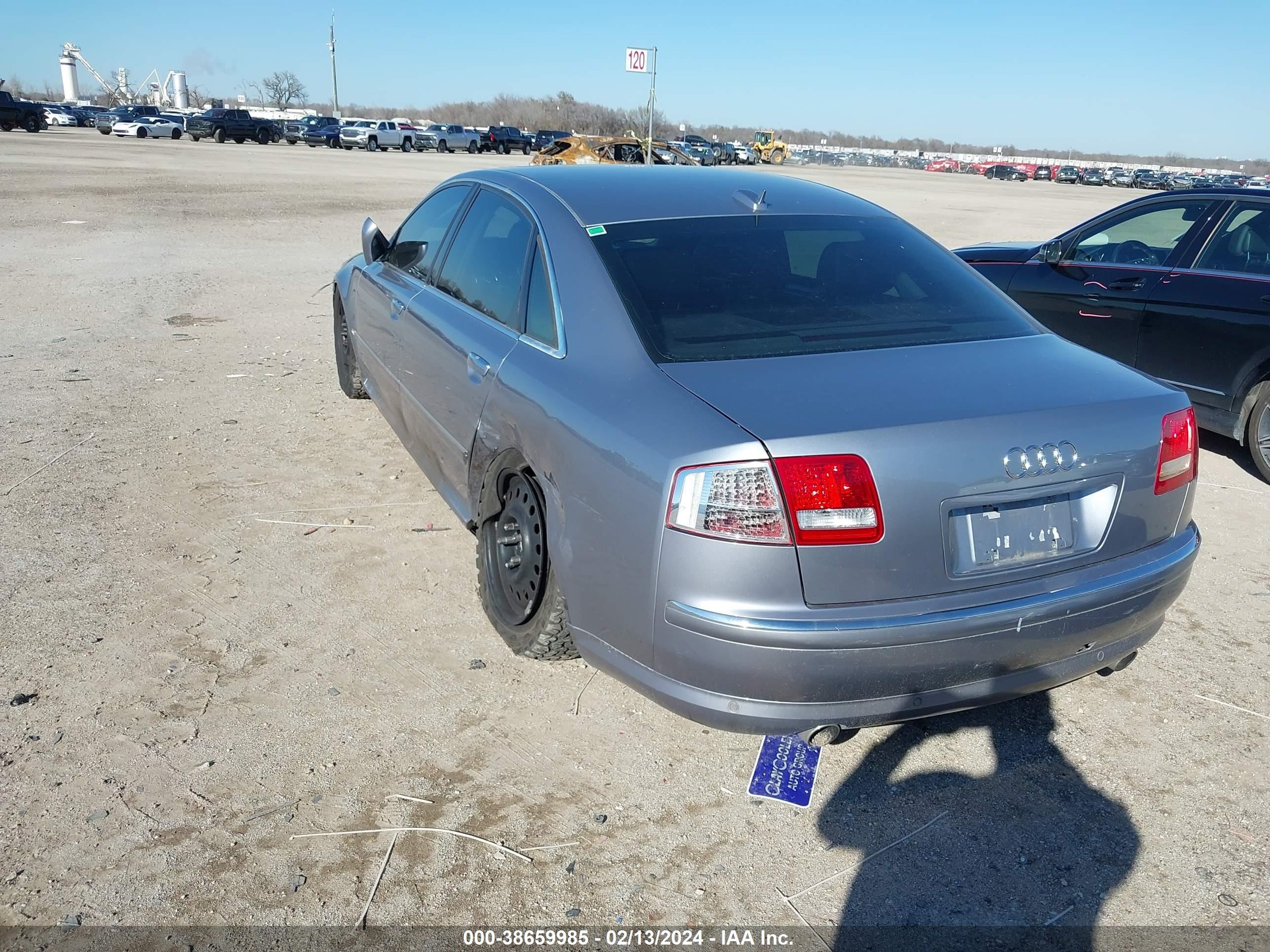 Photo 2 VIN: WAUML44E66N014080 - AUDI A8 