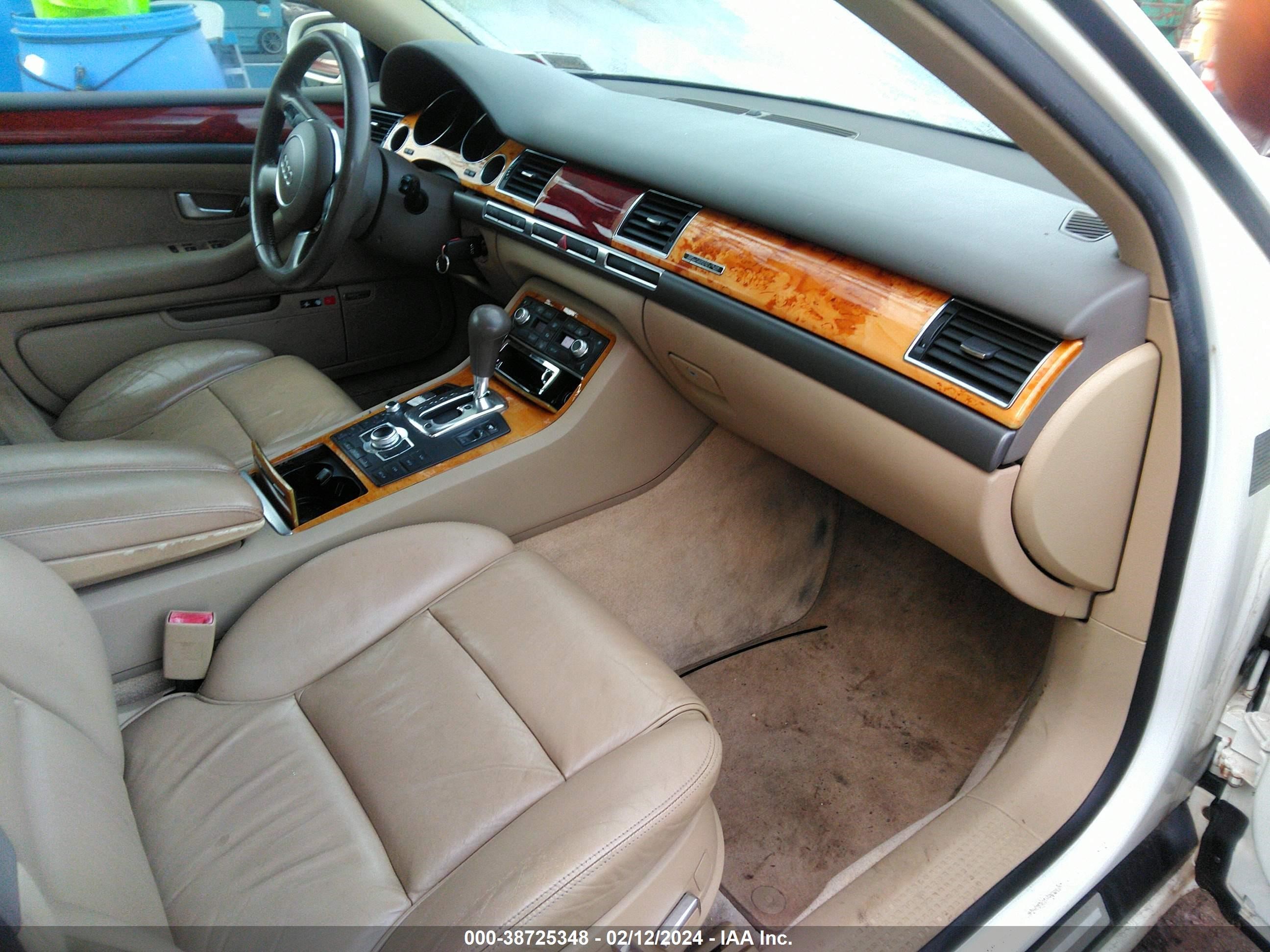 Photo 4 VIN: WAUML44E85N015956 - AUDI A8 