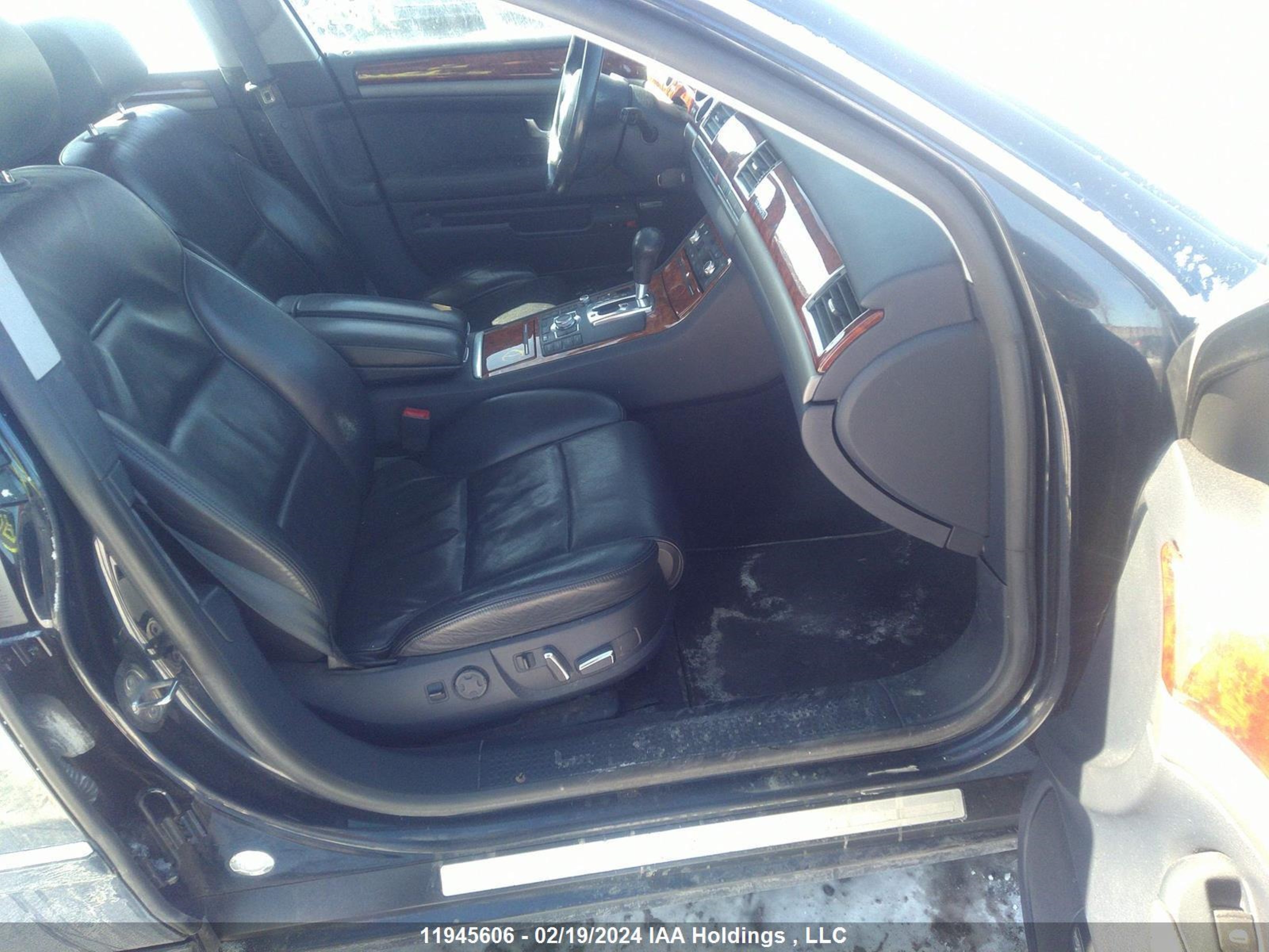 Photo 4 VIN: WAUML44E94N003894 - AUDI A8 