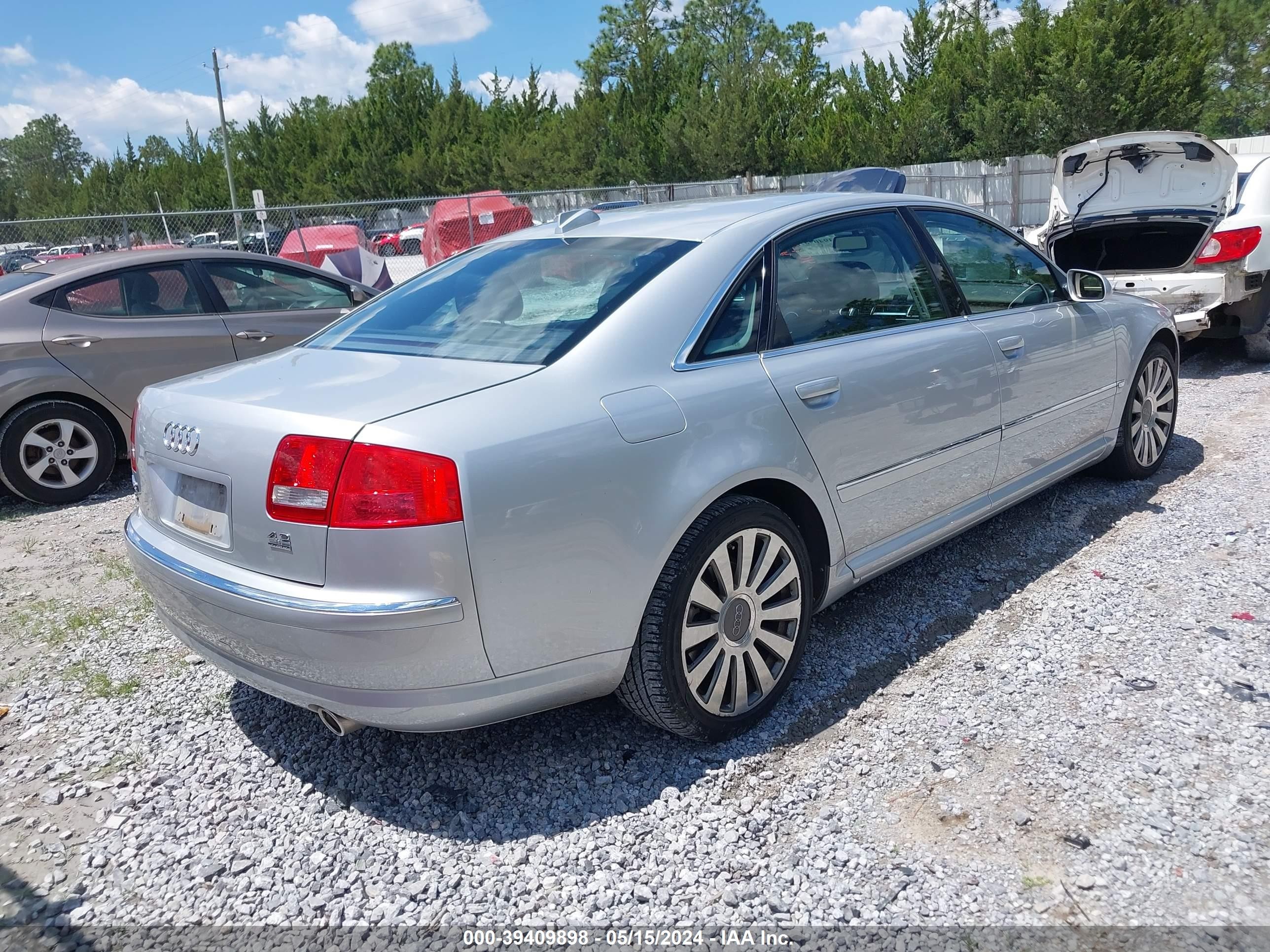 Photo 3 VIN: WAUML44E94N014653 - AUDI A8 