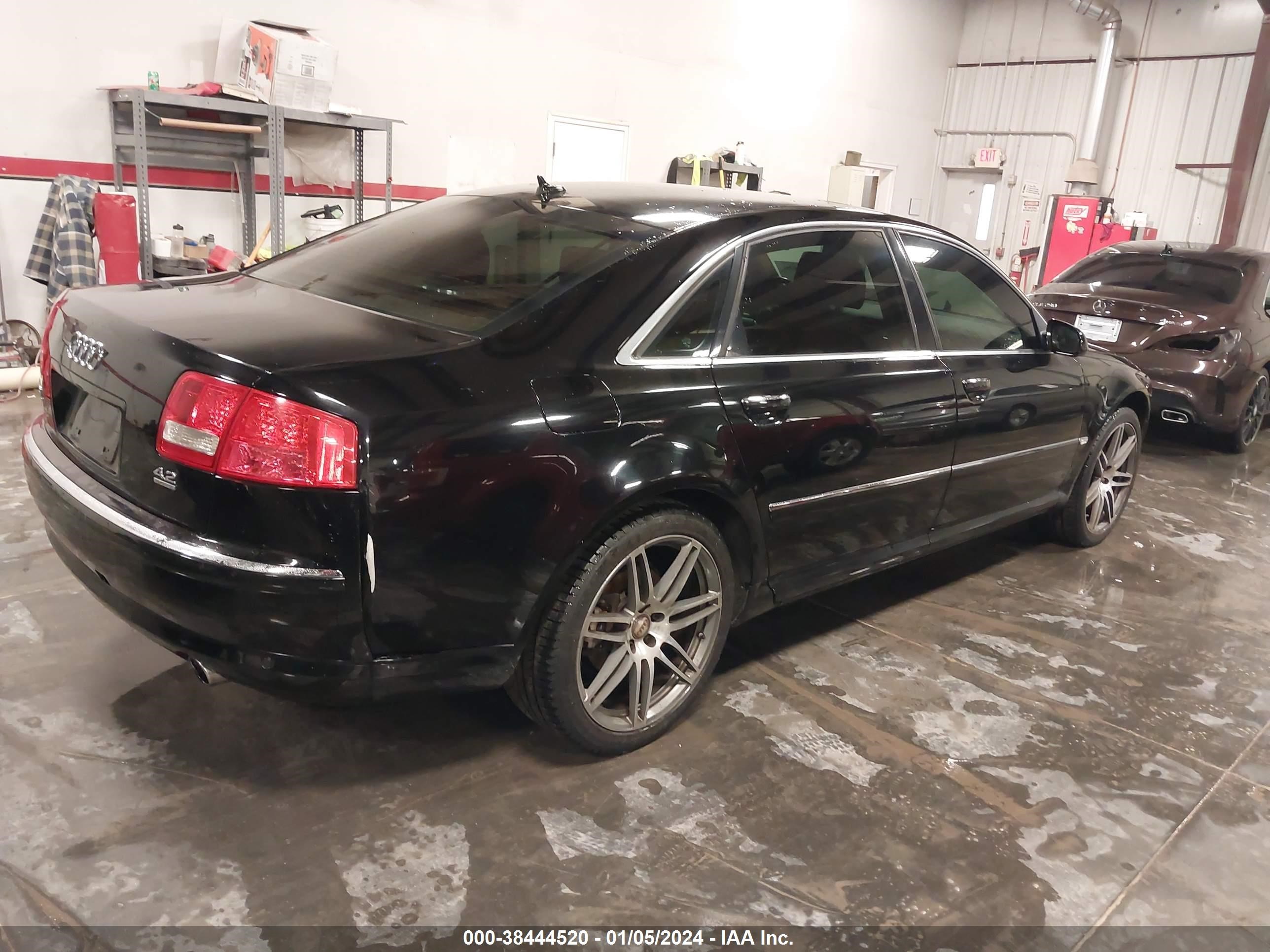 Photo 3 VIN: WAUMV44E37N001590 - AUDI A8 