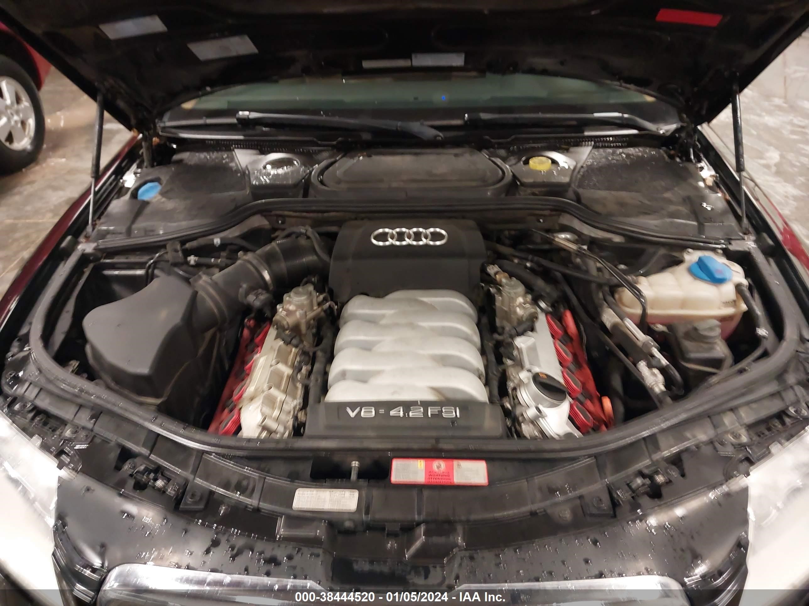 Photo 9 VIN: WAUMV44E37N001590 - AUDI A8 