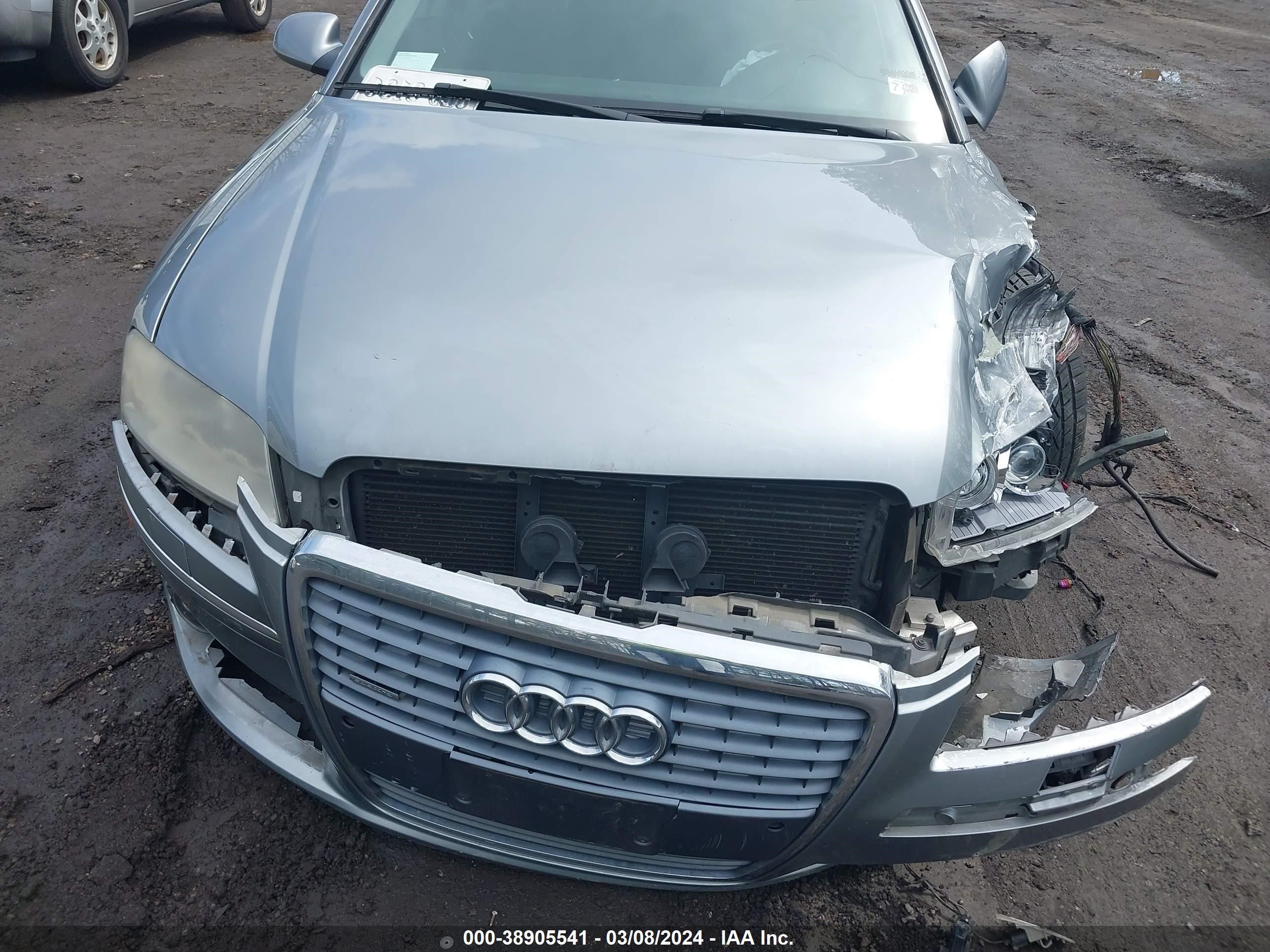 Photo 9 VIN: WAUMV44E77N018134 - AUDI A8 