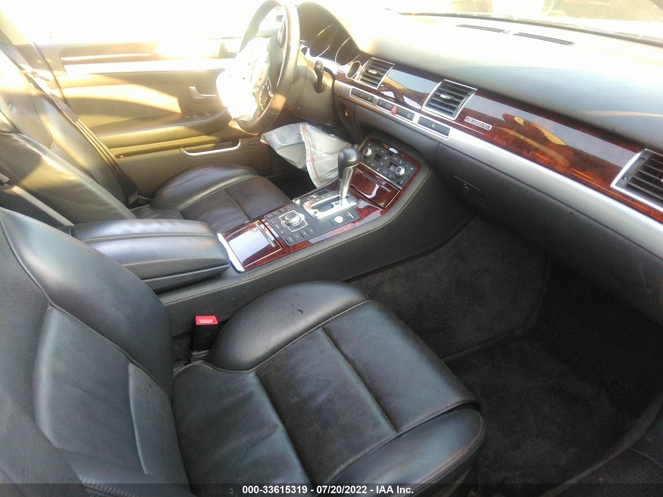 Photo 4 VIN: WAUMV94E68N012100 - AUDI A8 