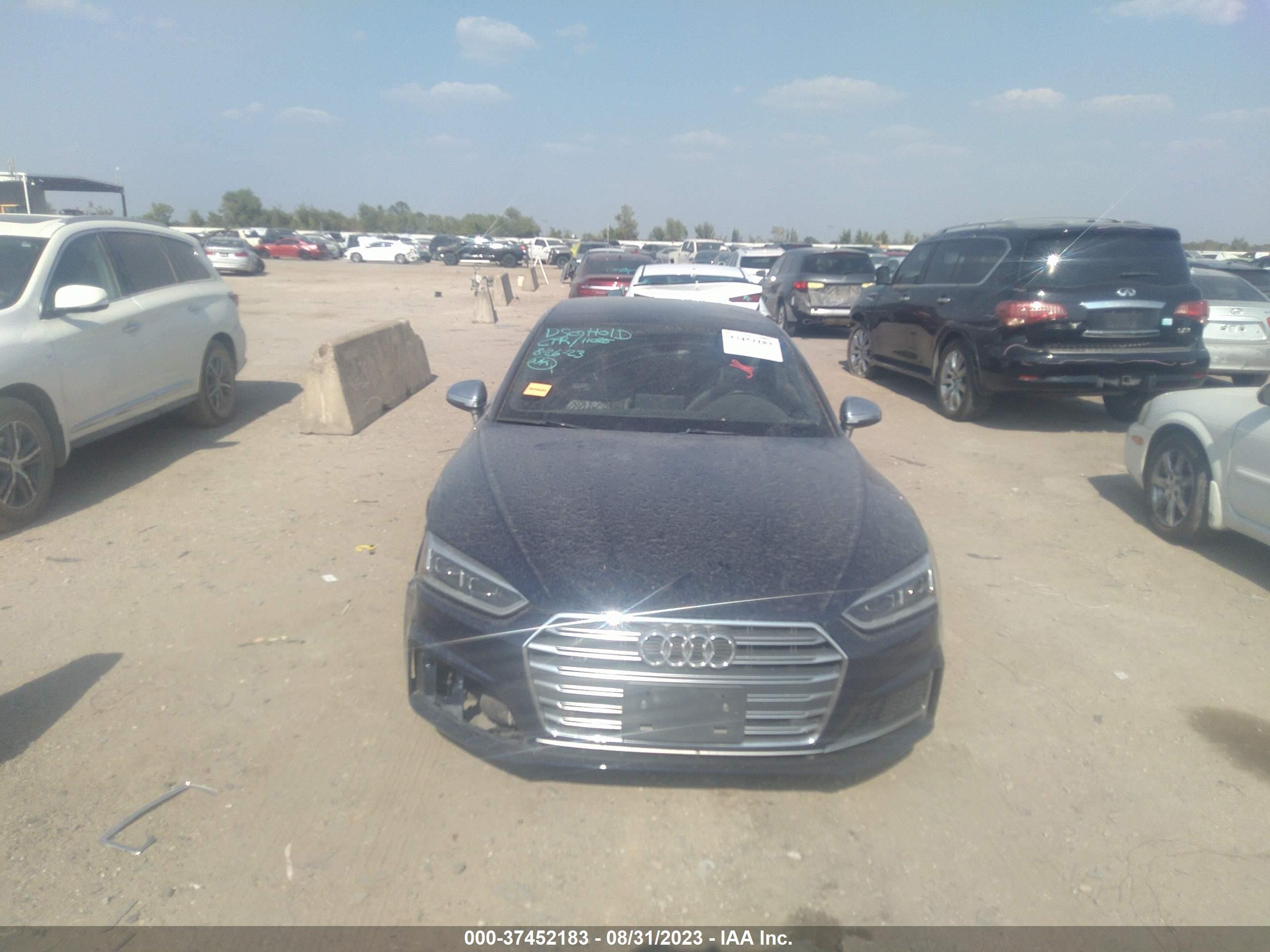 Photo 10 VIN: WAUP4AF51JA021850 - AUDI S5 