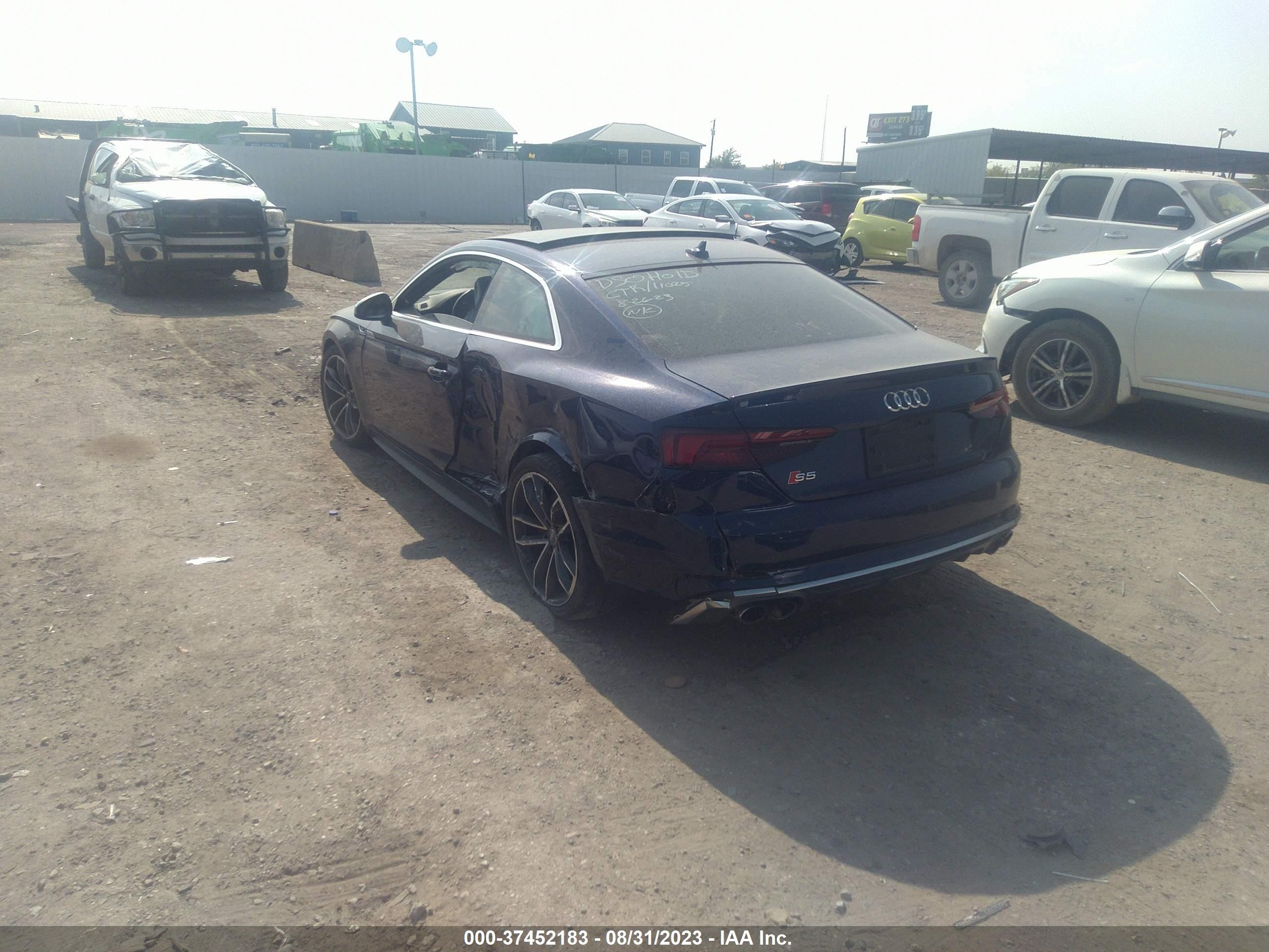 Photo 2 VIN: WAUP4AF51JA021850 - AUDI S5 