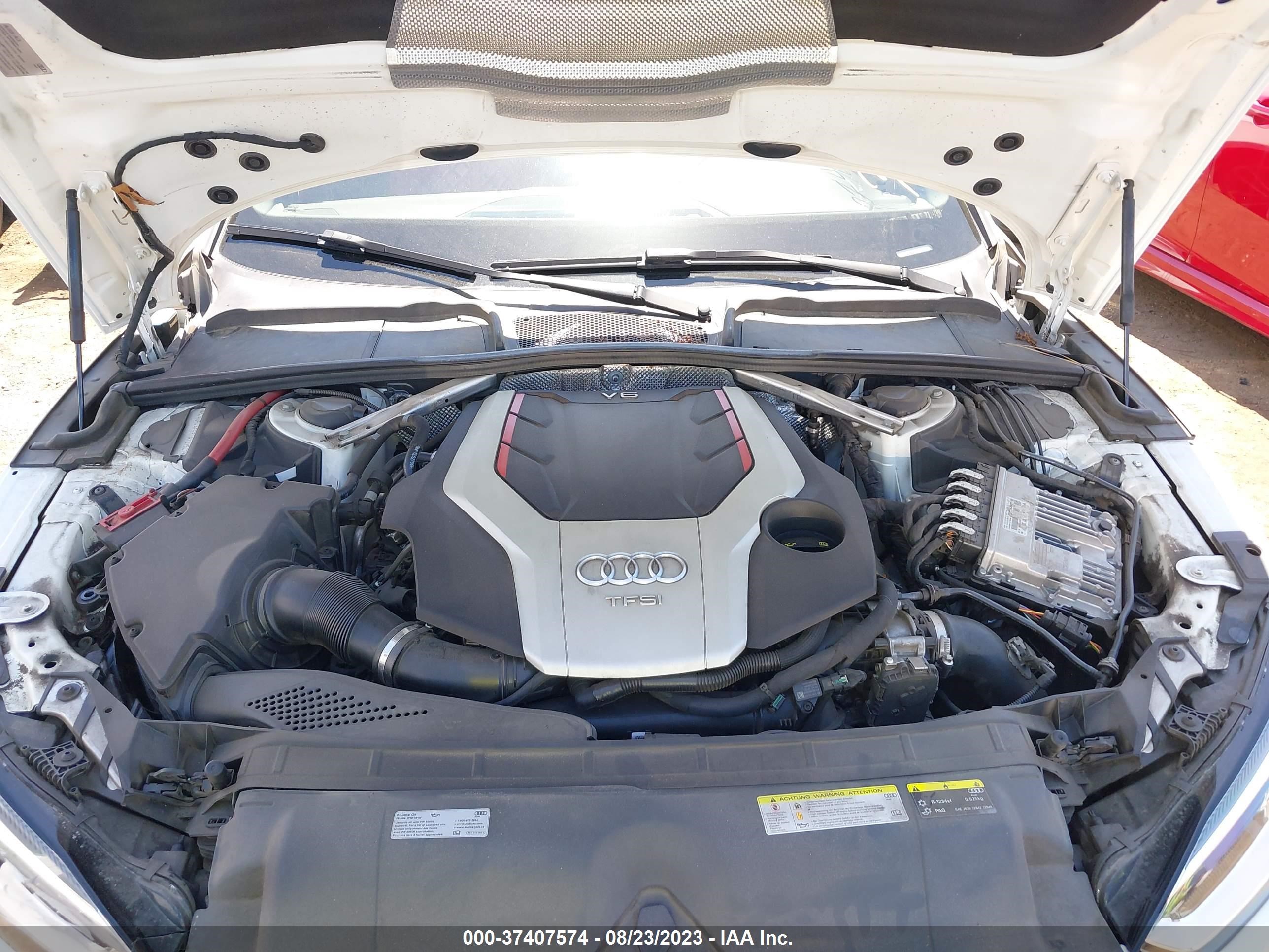 Photo 9 VIN: WAUP4AF55JA121627 - AUDI S5 