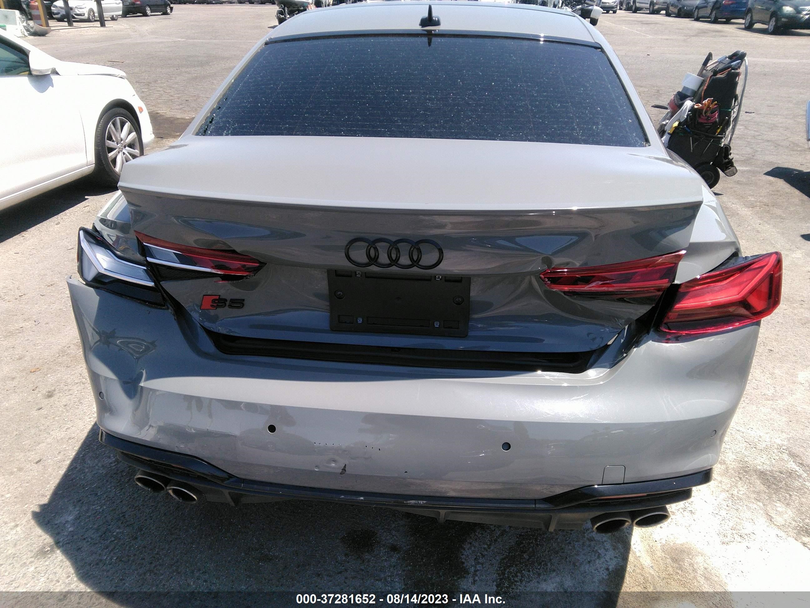 Photo 5 VIN: WAUP4AF59NA010035 - AUDI S5 