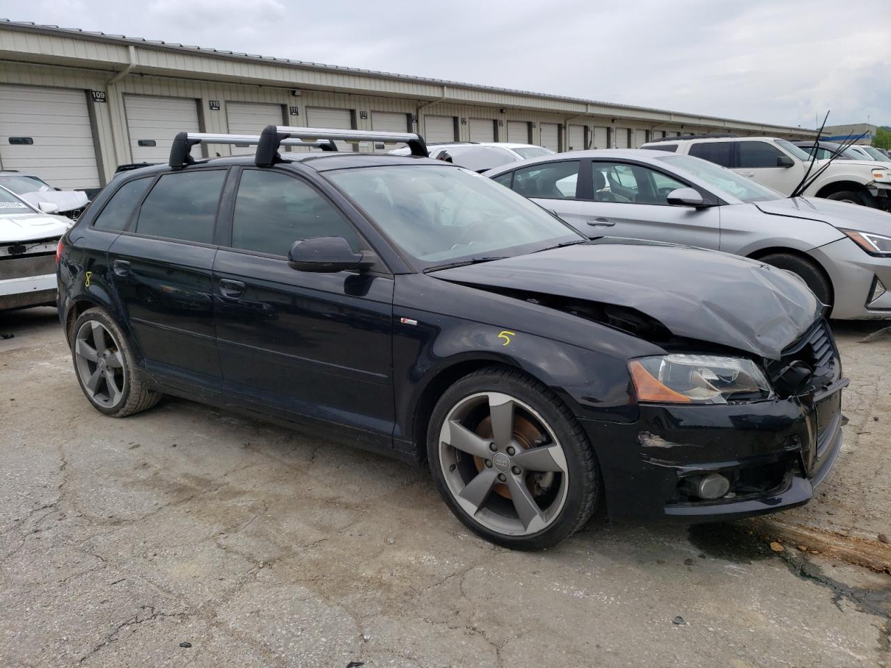 Photo 3 VIN: WAUPEAFM4CA040710 - AUDI A3 