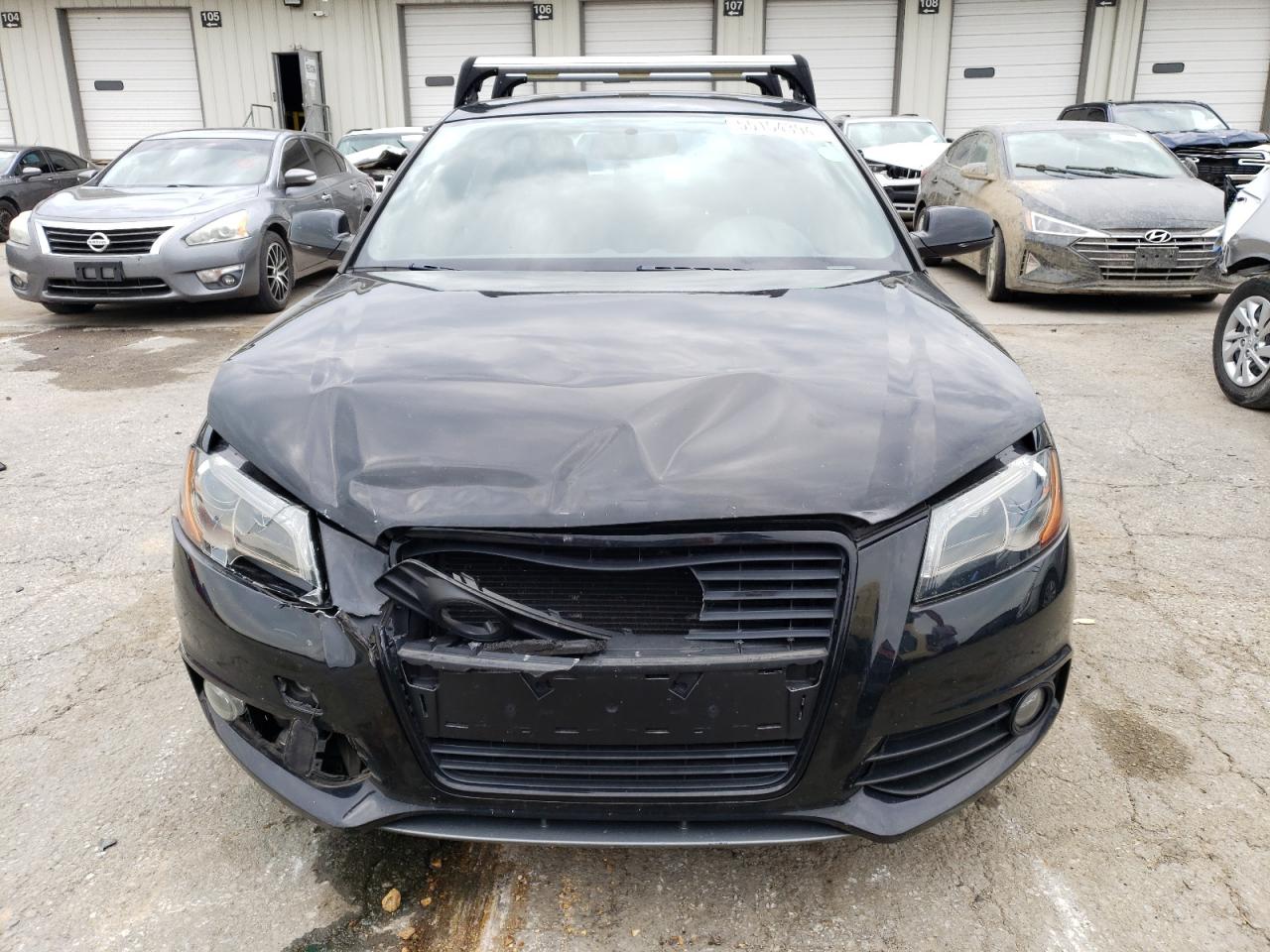 Photo 4 VIN: WAUPEAFM4CA040710 - AUDI A3 