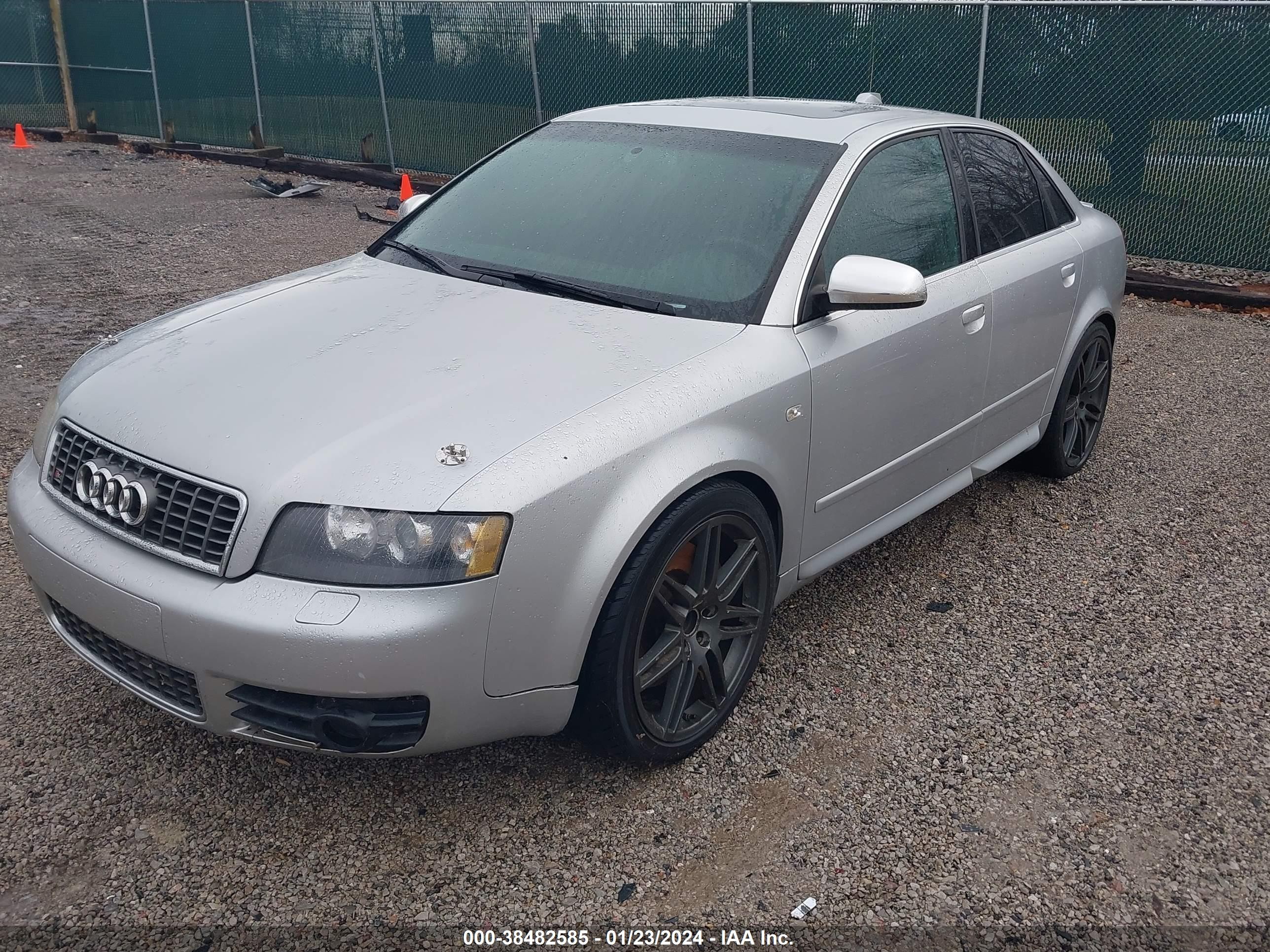 Photo 1 VIN: WAUPL68E34A064040 - AUDI S4 