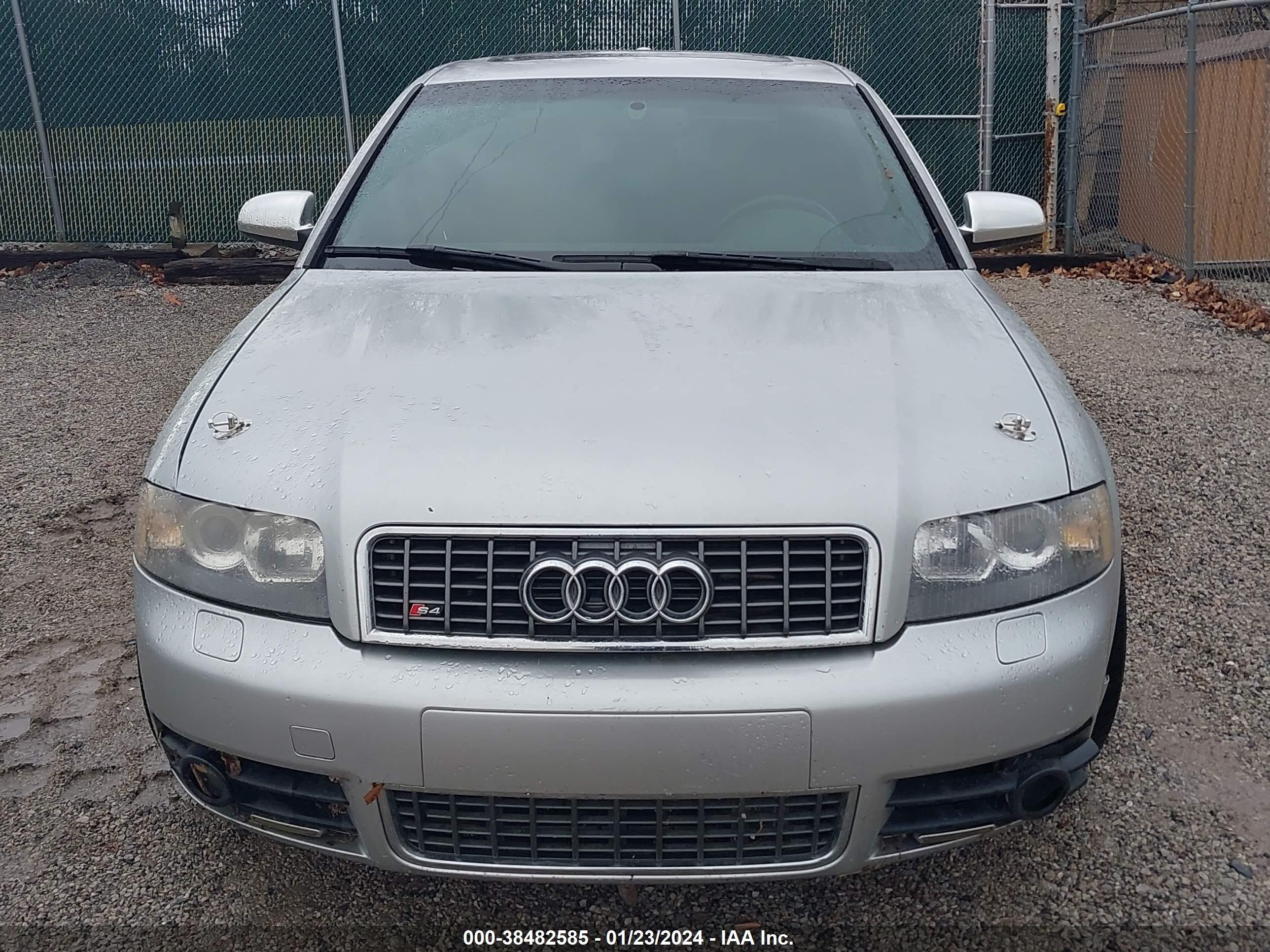 Photo 5 VIN: WAUPL68E34A064040 - AUDI S4 