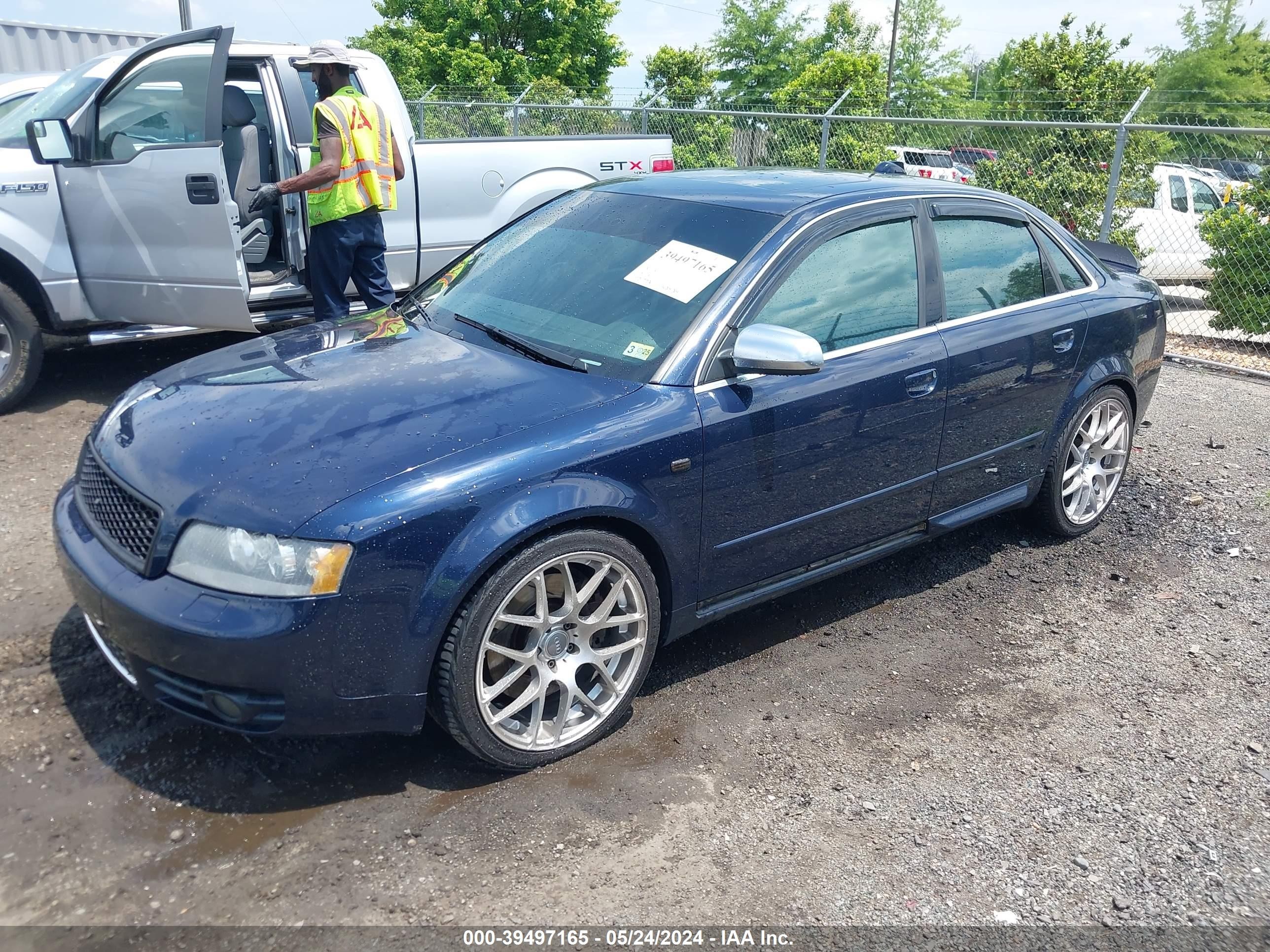 Photo 1 VIN: WAUPL68E54A286885 - AUDI S4 