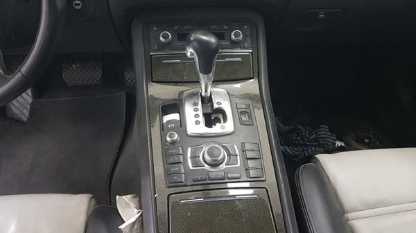 Photo 20 VIN: WAUPN44E37N009475 - AUDI S8 