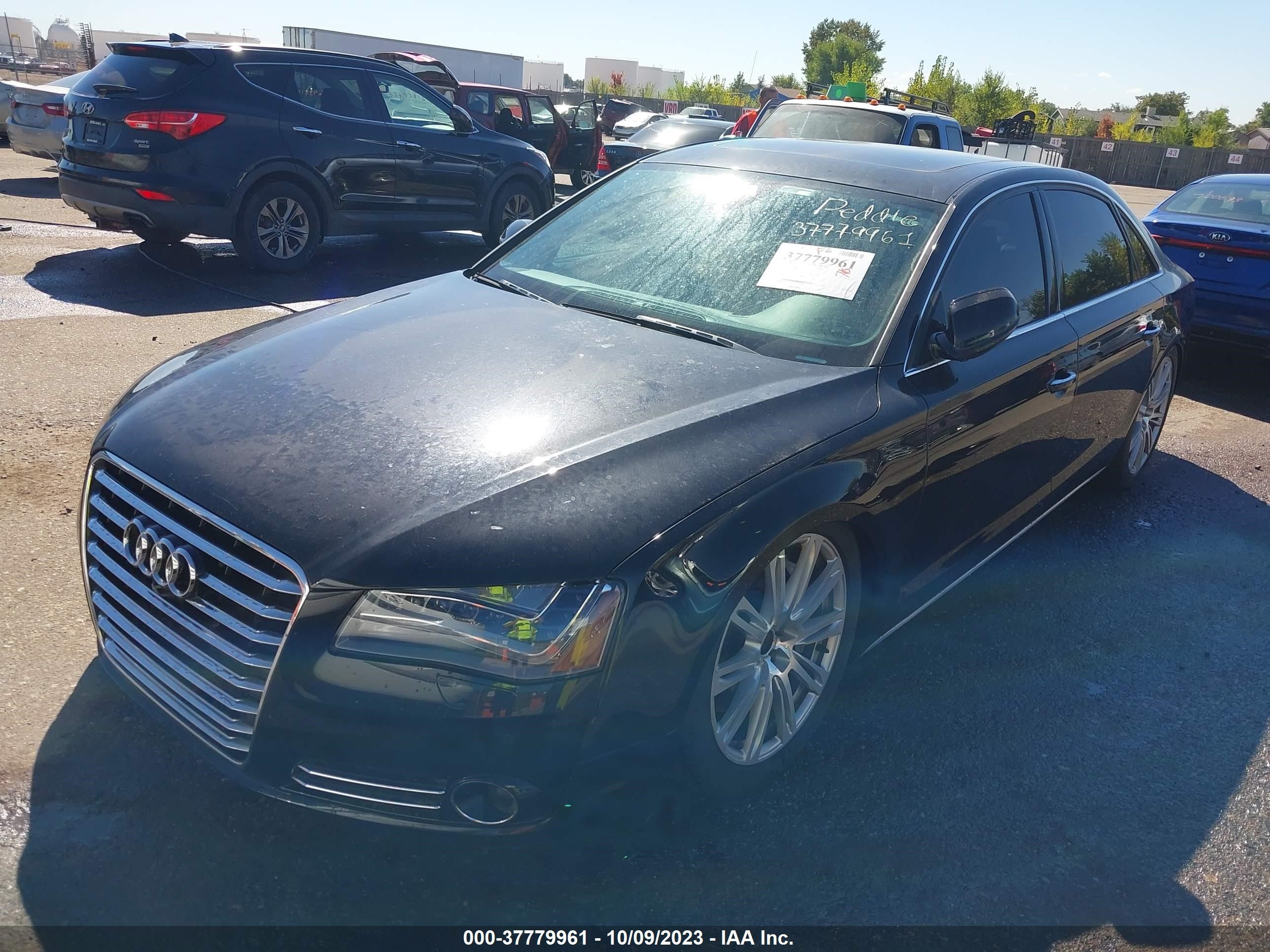 Photo 1 VIN: WAUR2AFD1DN010303 - AUDI A8 