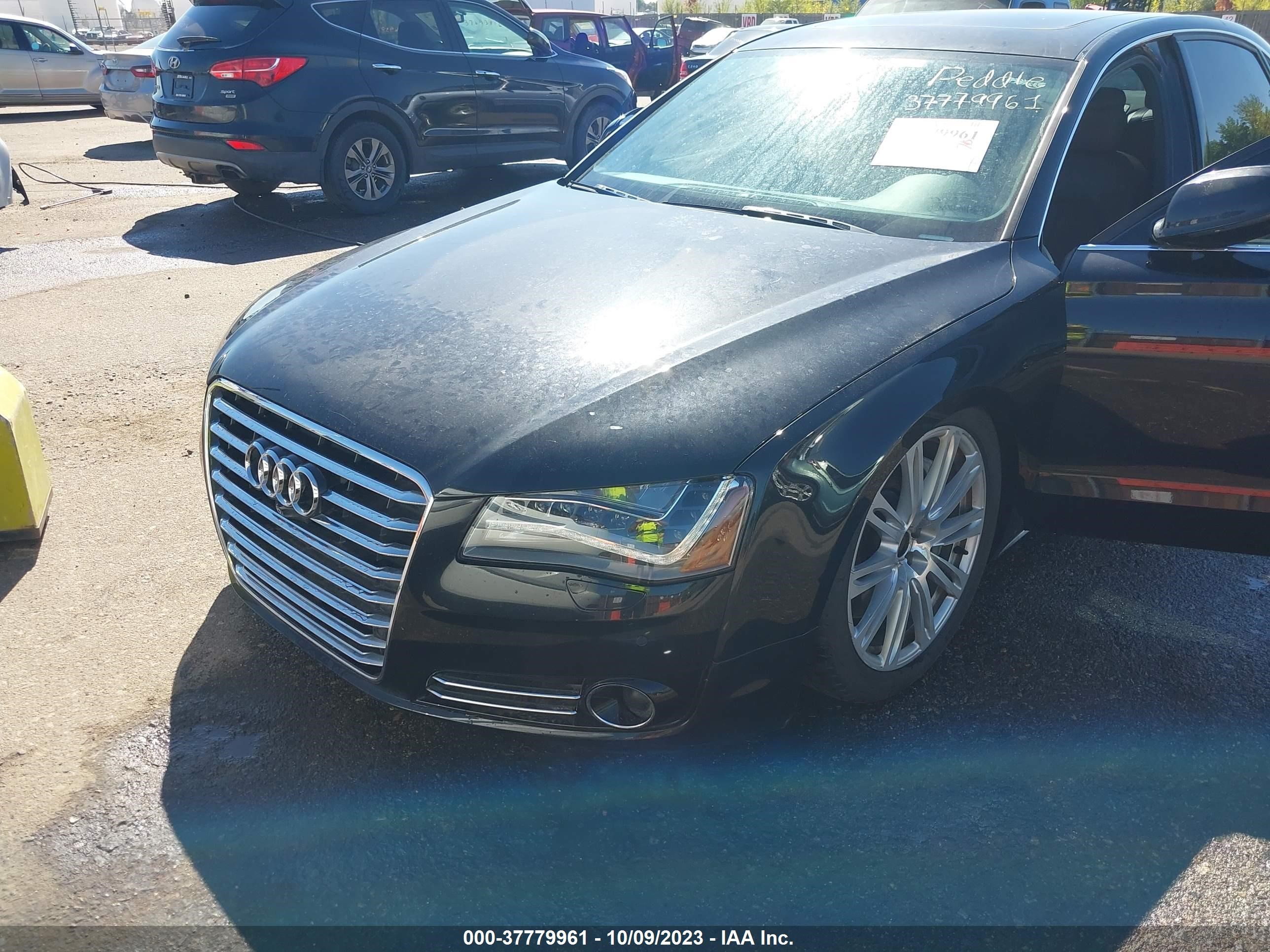 Photo 5 VIN: WAUR2AFD1DN010303 - AUDI A8 