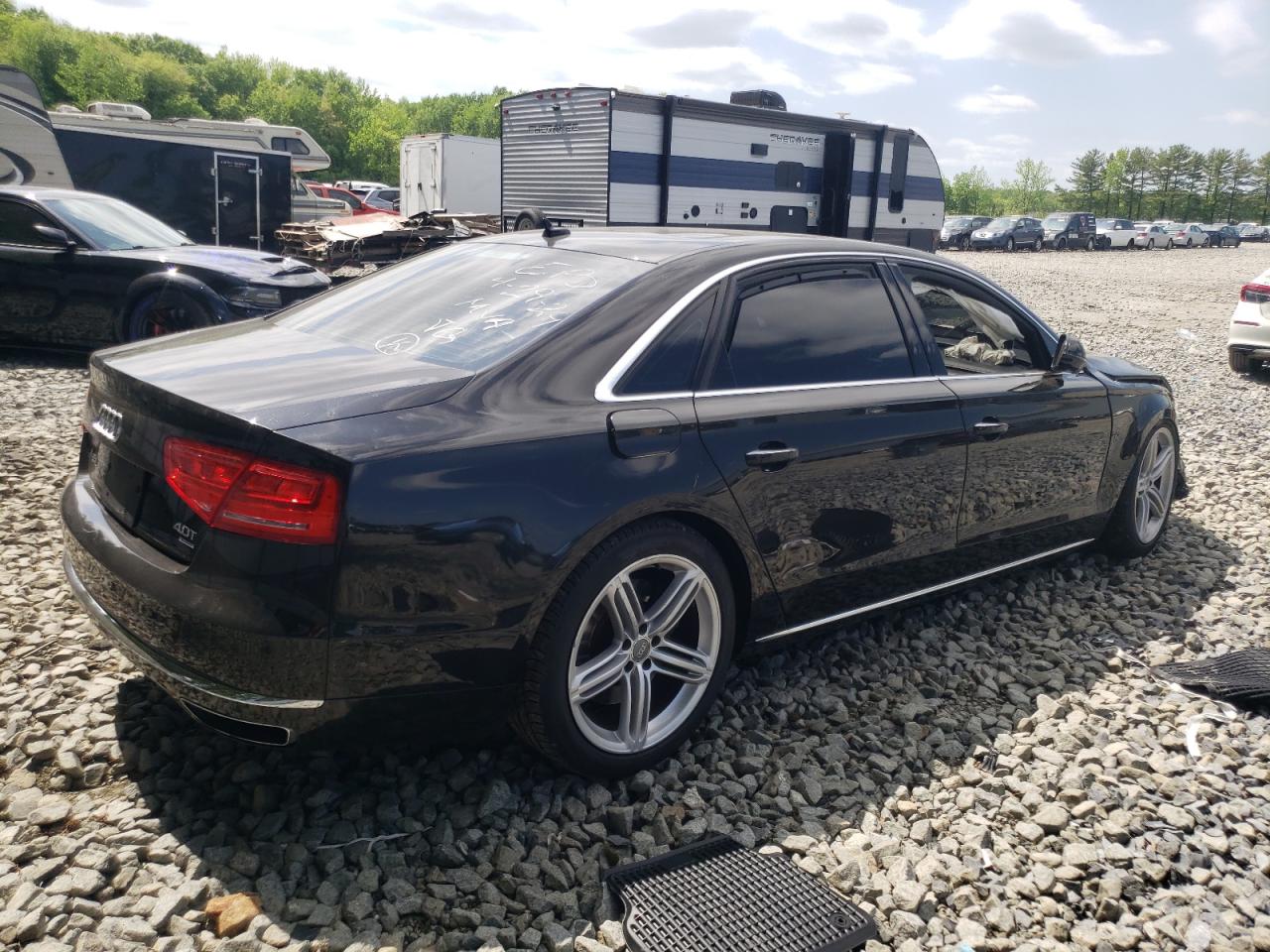 Photo 2 VIN: WAUR2AFD5DN014631 - AUDI A8 