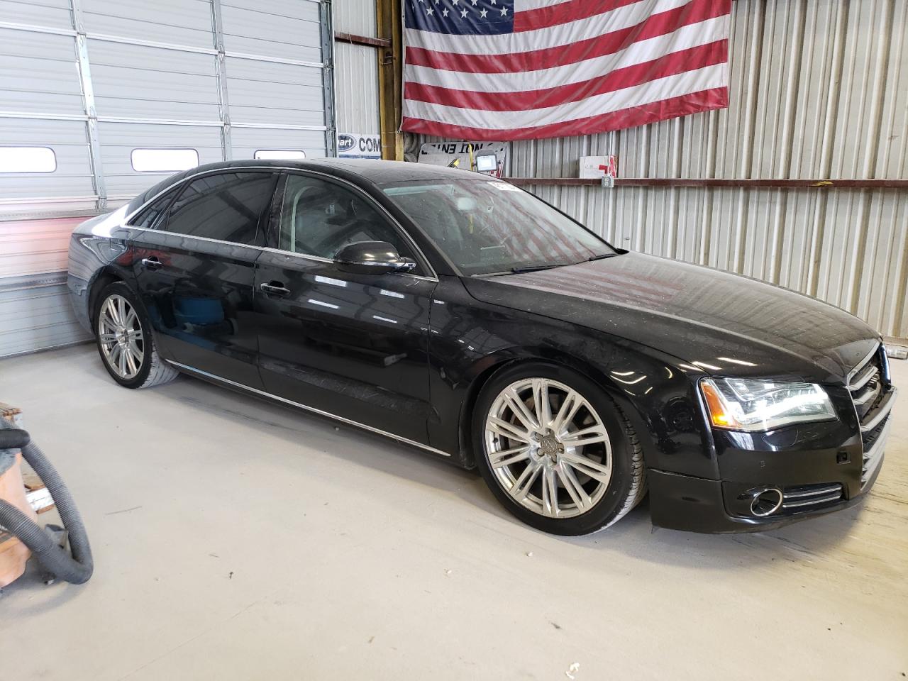 Photo 3 VIN: WAUR2AFD6EN010296 - AUDI A8 