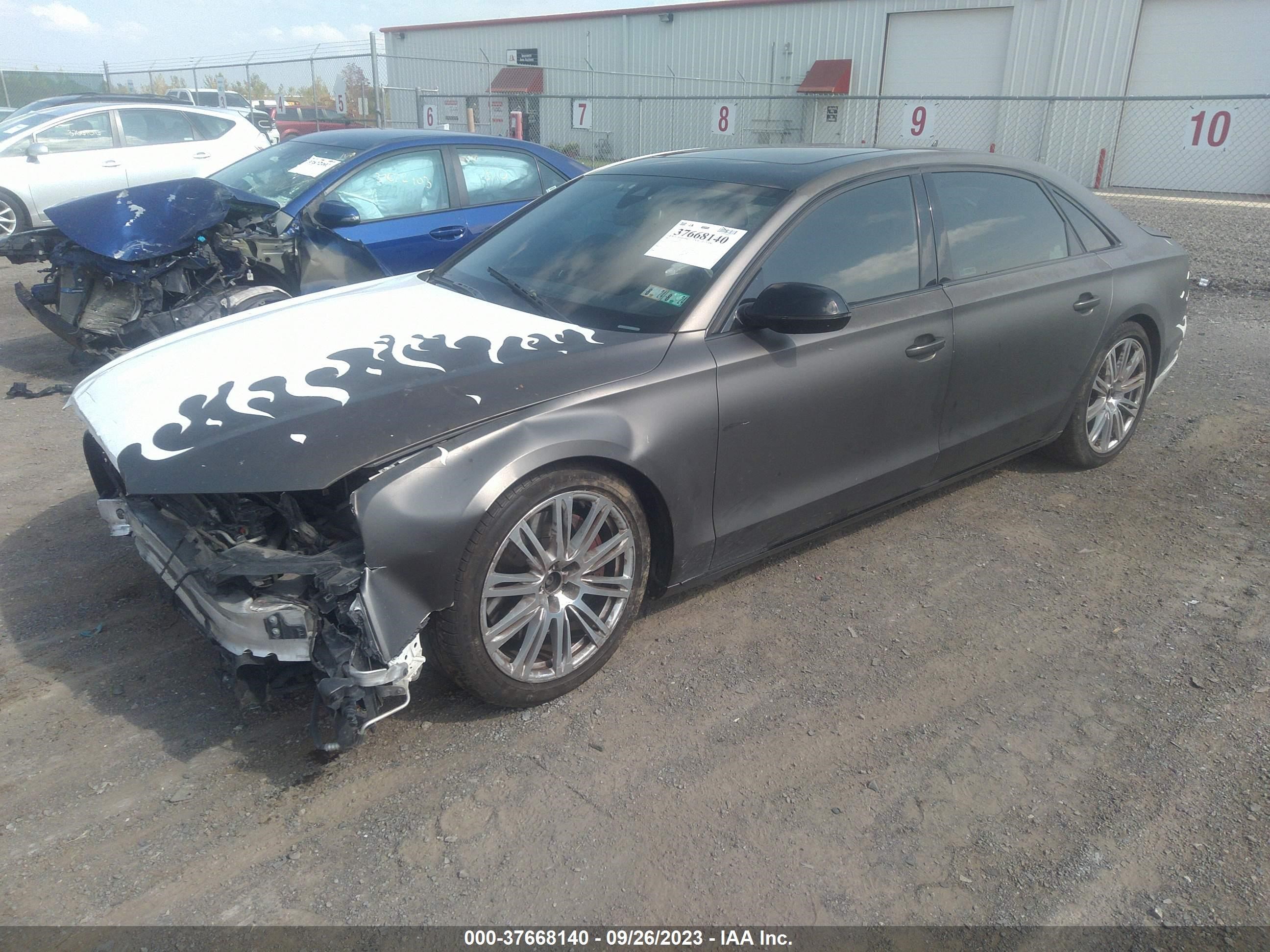 Photo 1 VIN: WAUR2AFD9EN013855 - AUDI A8 