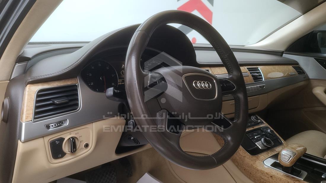 Photo 23 VIN: WAUR2BFD3DN005013 - AUDI A8 