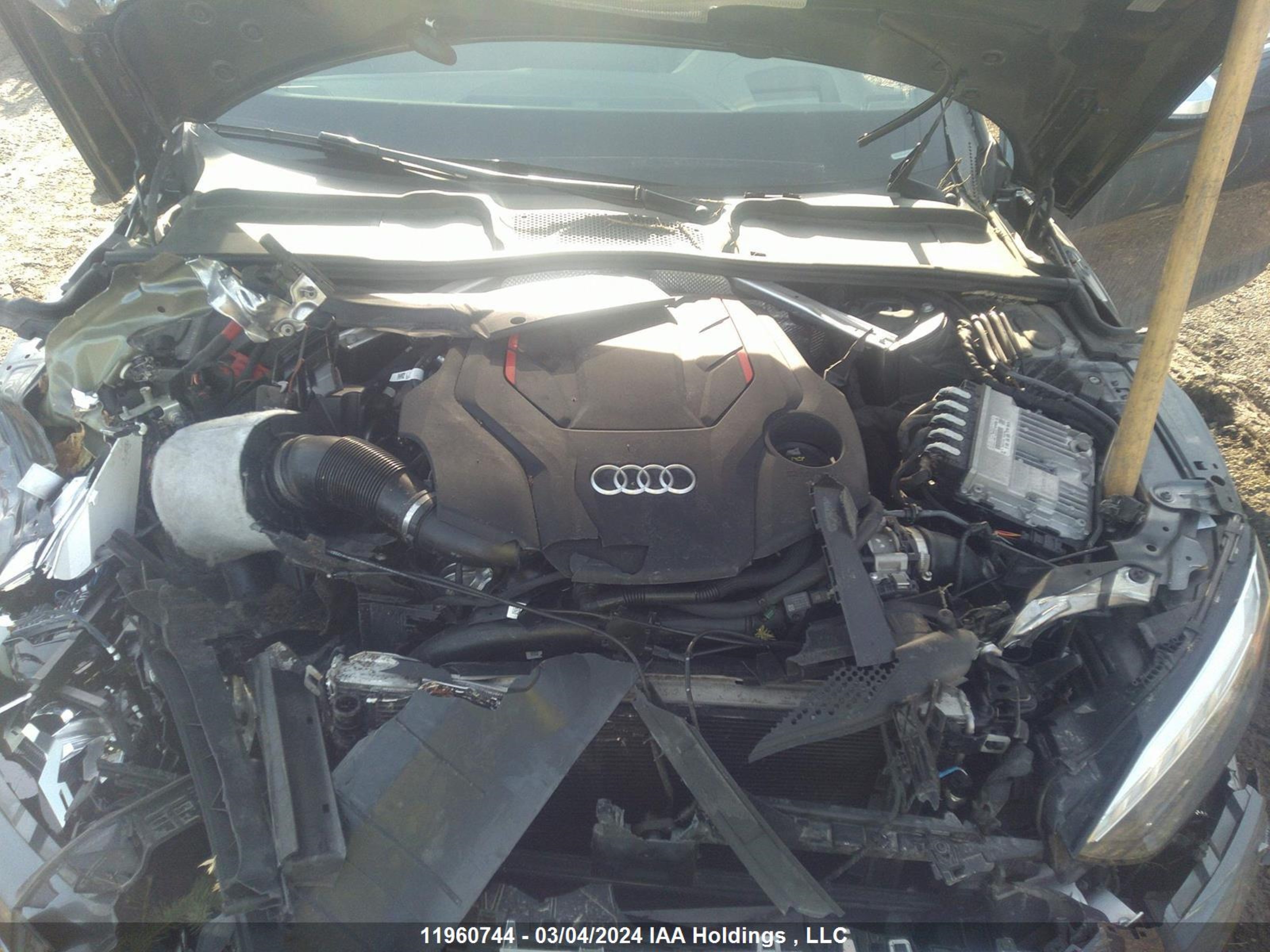 Photo 9 VIN: WAUR4AF53NA036820 - AUDI S5 