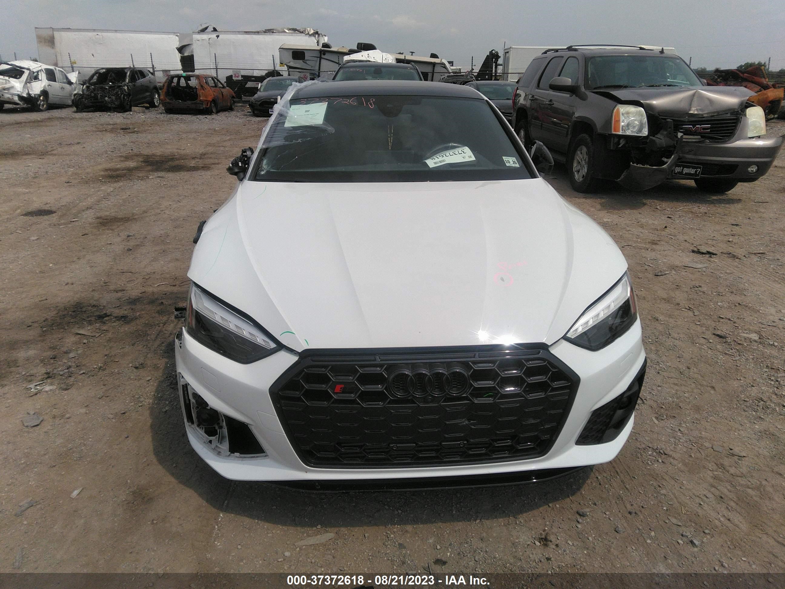 Photo 11 VIN: WAUR4AF59MA063261 - AUDI S5 