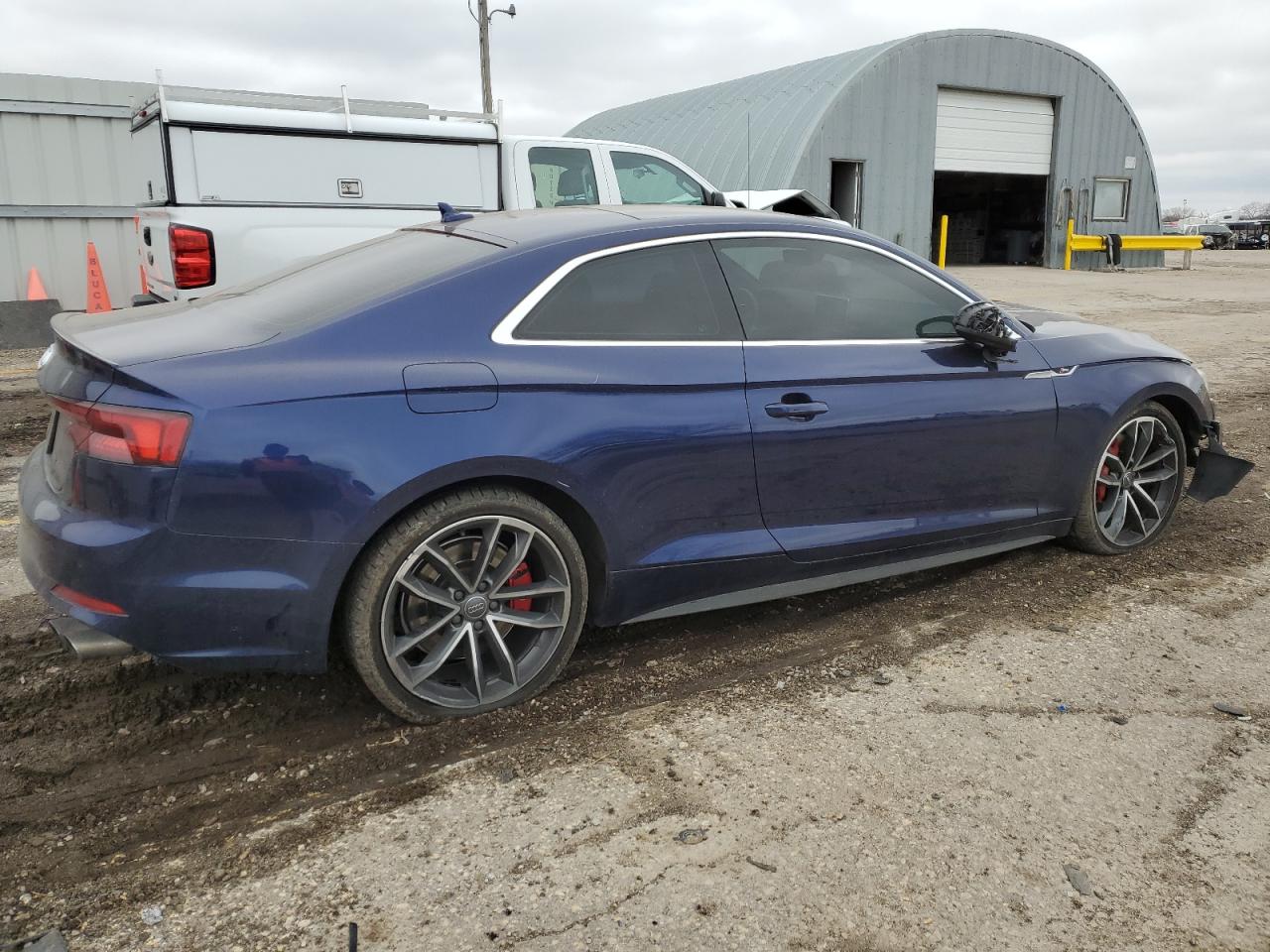 Photo 2 VIN: WAUR4AF5XJA031463 - AUDI RS5 