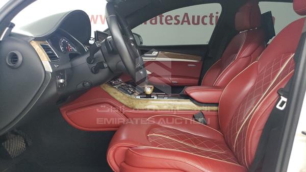 Photo 12 VIN: WAUR4B4H1CN019748 - AUDI A8 