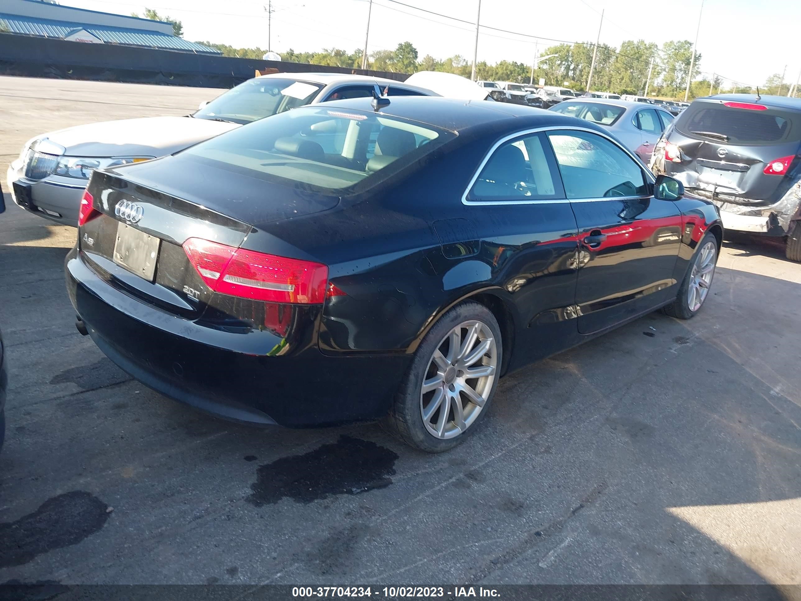 Photo 3 VIN: WAURFAFR0BA054121 - AUDI A5 