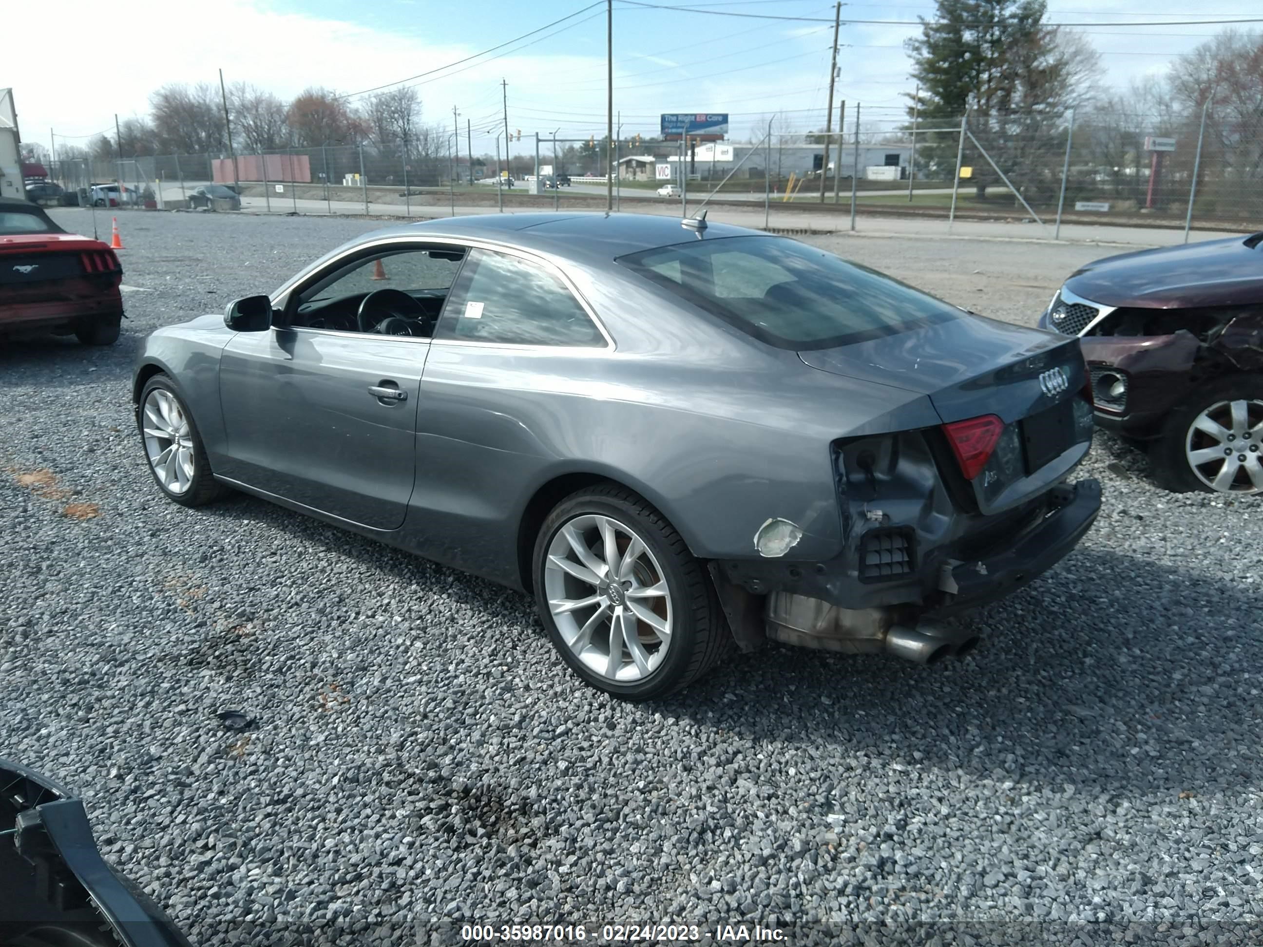 Photo 2 VIN: WAURFAFR0EA041647 - AUDI A5 