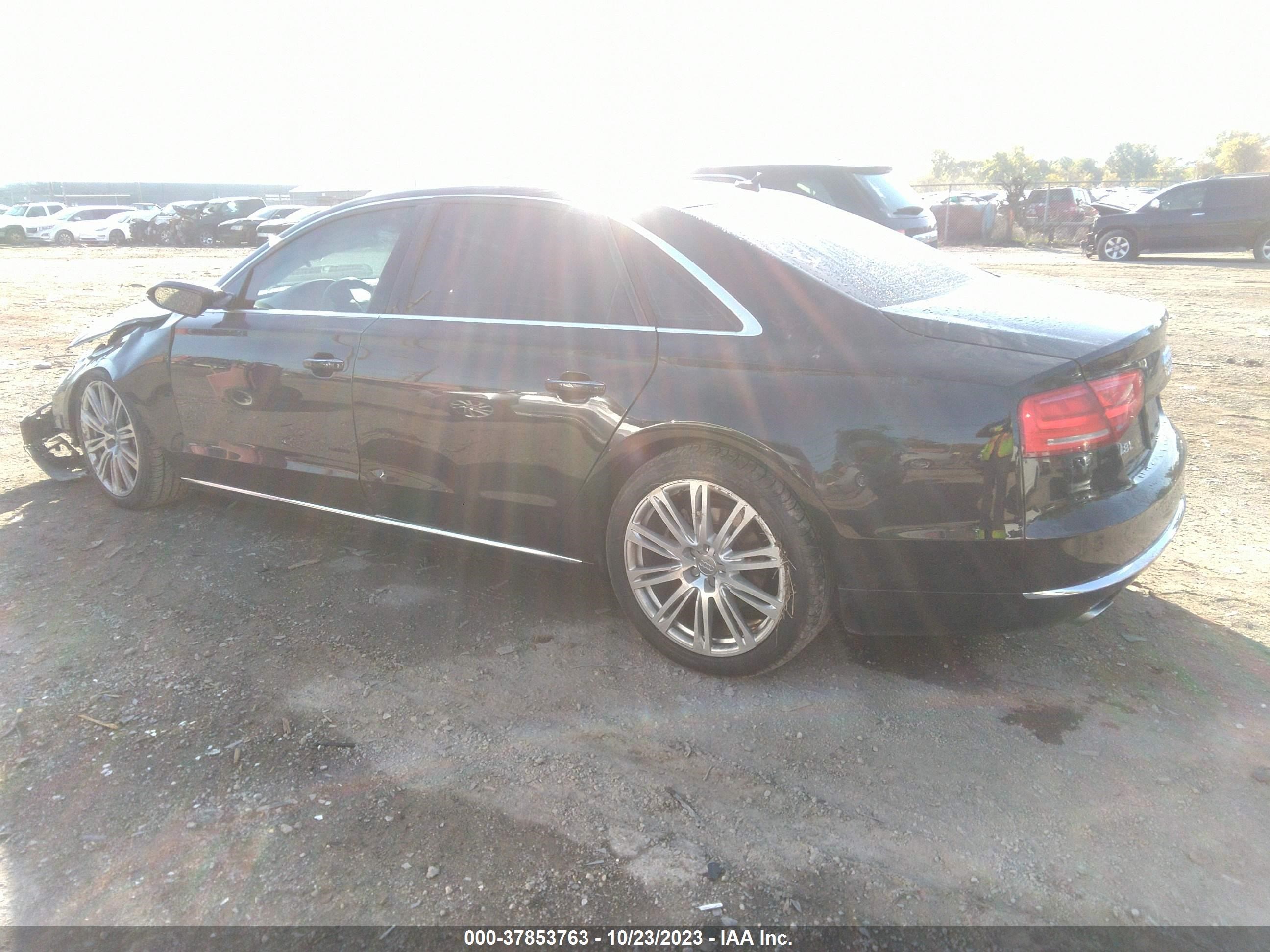 Photo 13 VIN: WAURGAFD9DN029439 - AUDI A8 