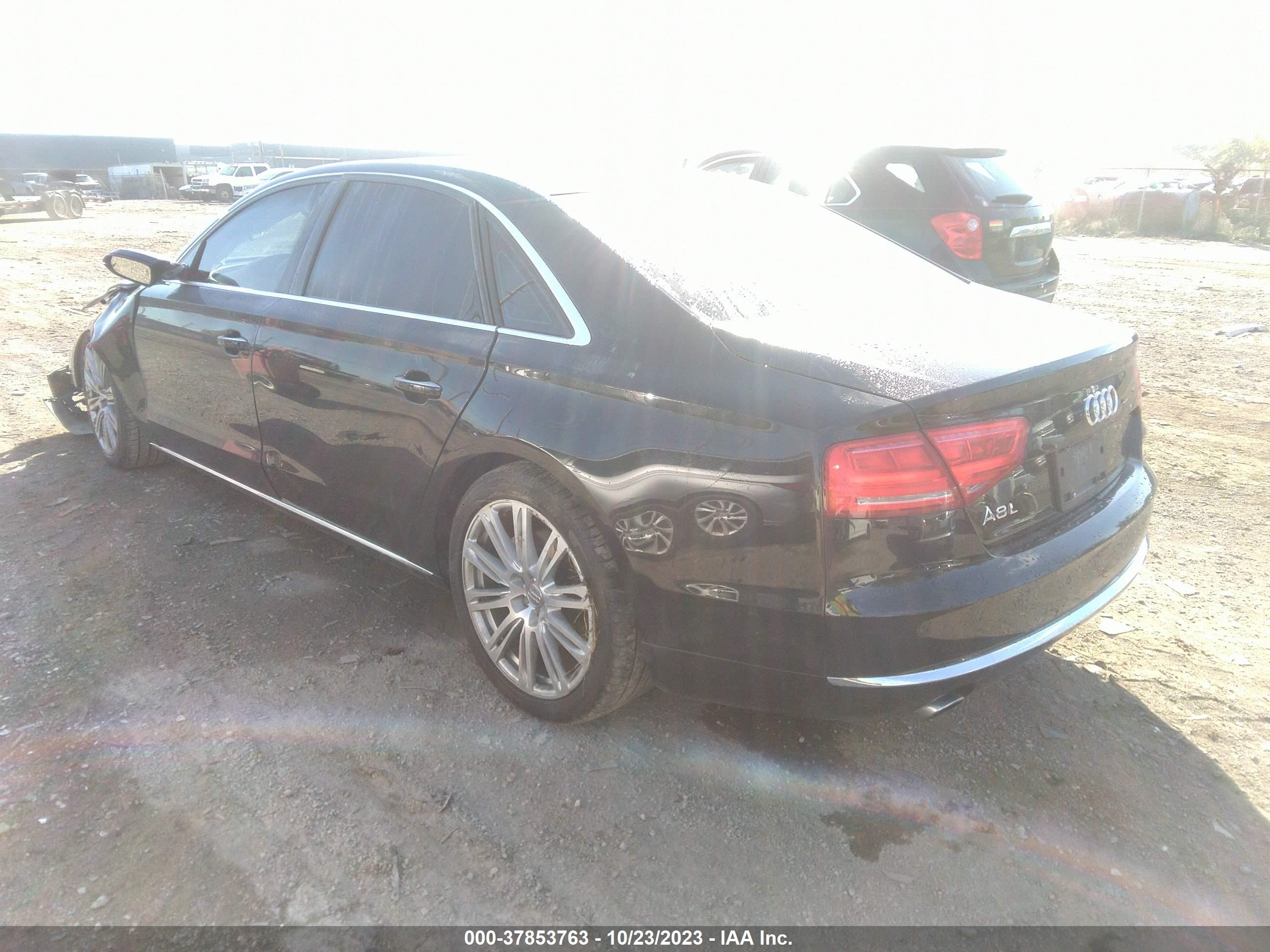 Photo 2 VIN: WAURGAFD9DN029439 - AUDI A8 